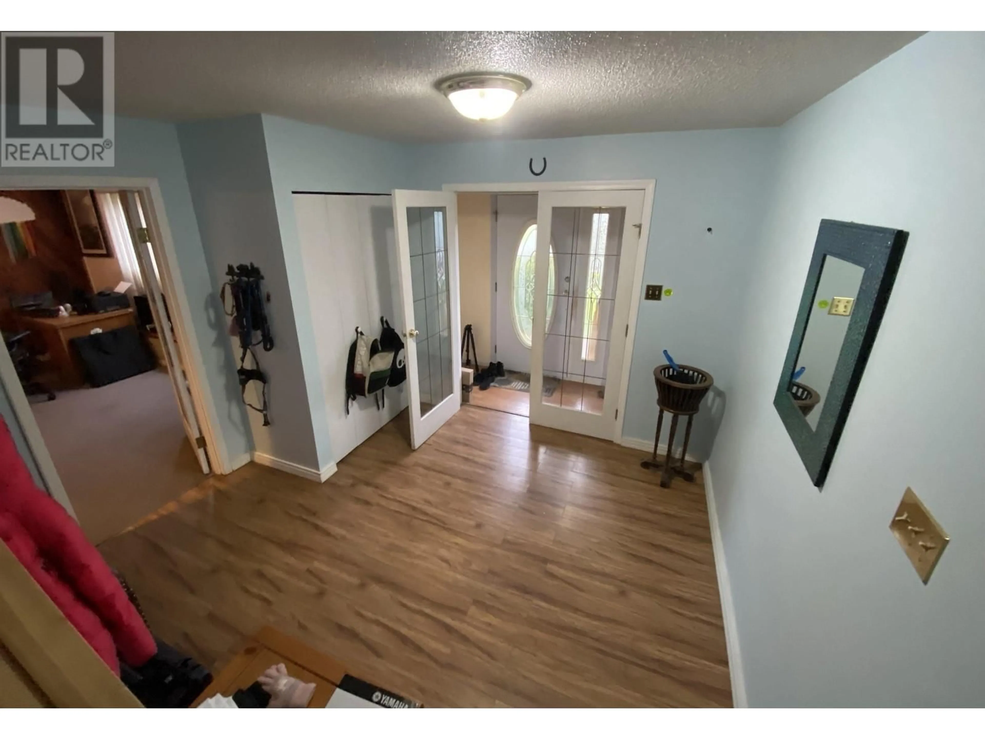 Indoor entryway, wood floors for 5015 MCRAE CRESCENT, Terrace British Columbia V8G2B9