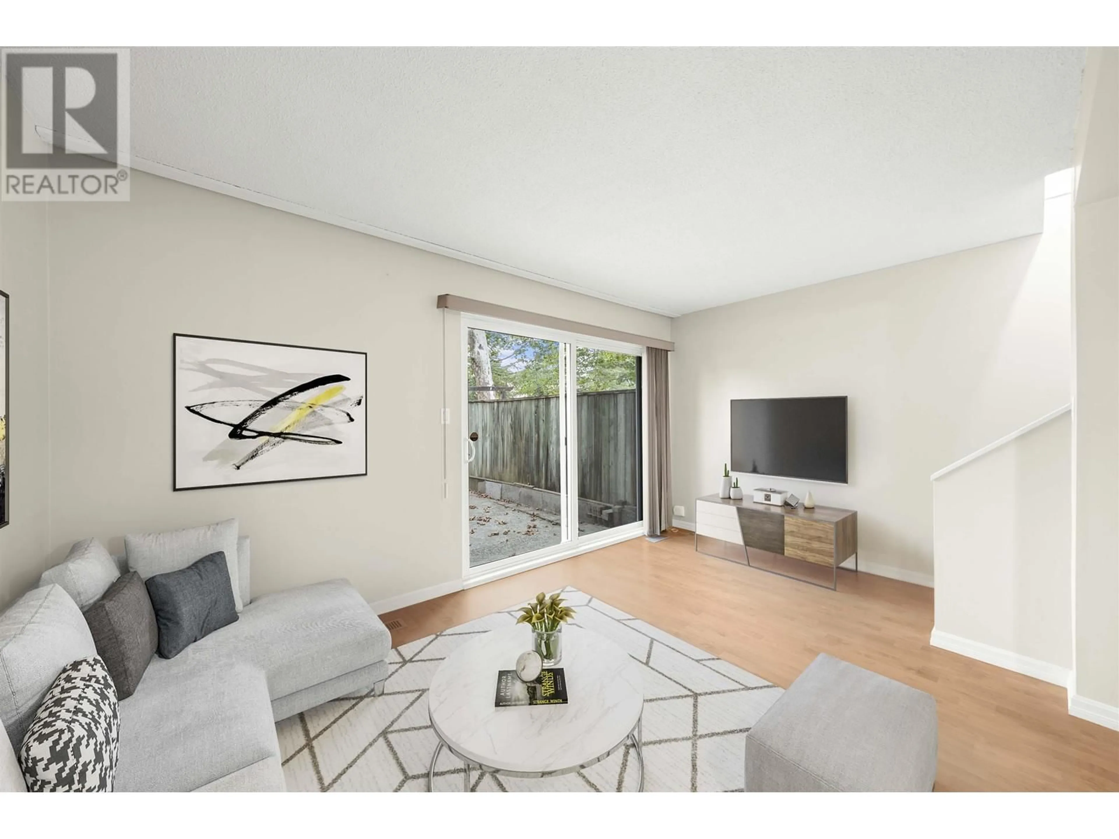 Living room, wood floors for 6810 ARLINGTON STREET, Vancouver British Columbia V5S3N9