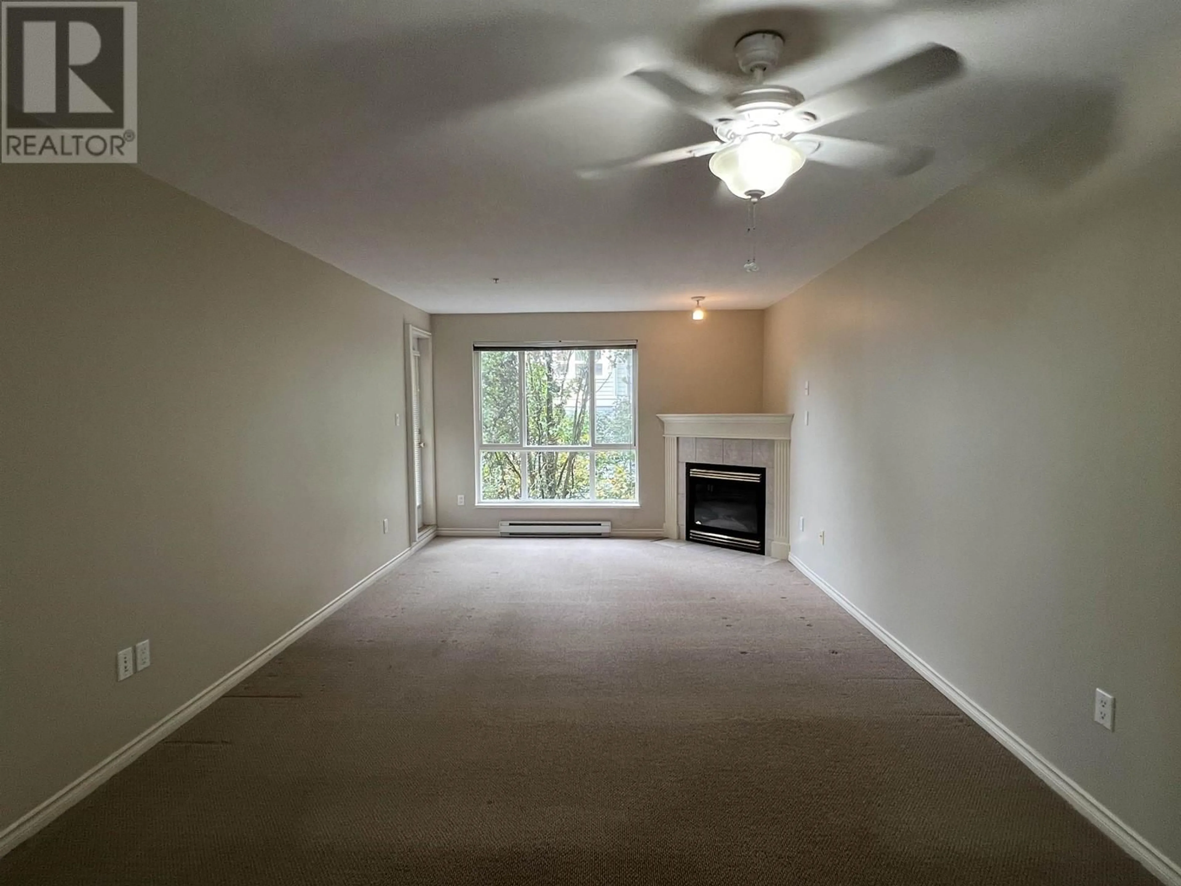 A pic of a room, carpet floors for 206 12207 224 STREET, Maple Ridge British Columbia V2X6B9