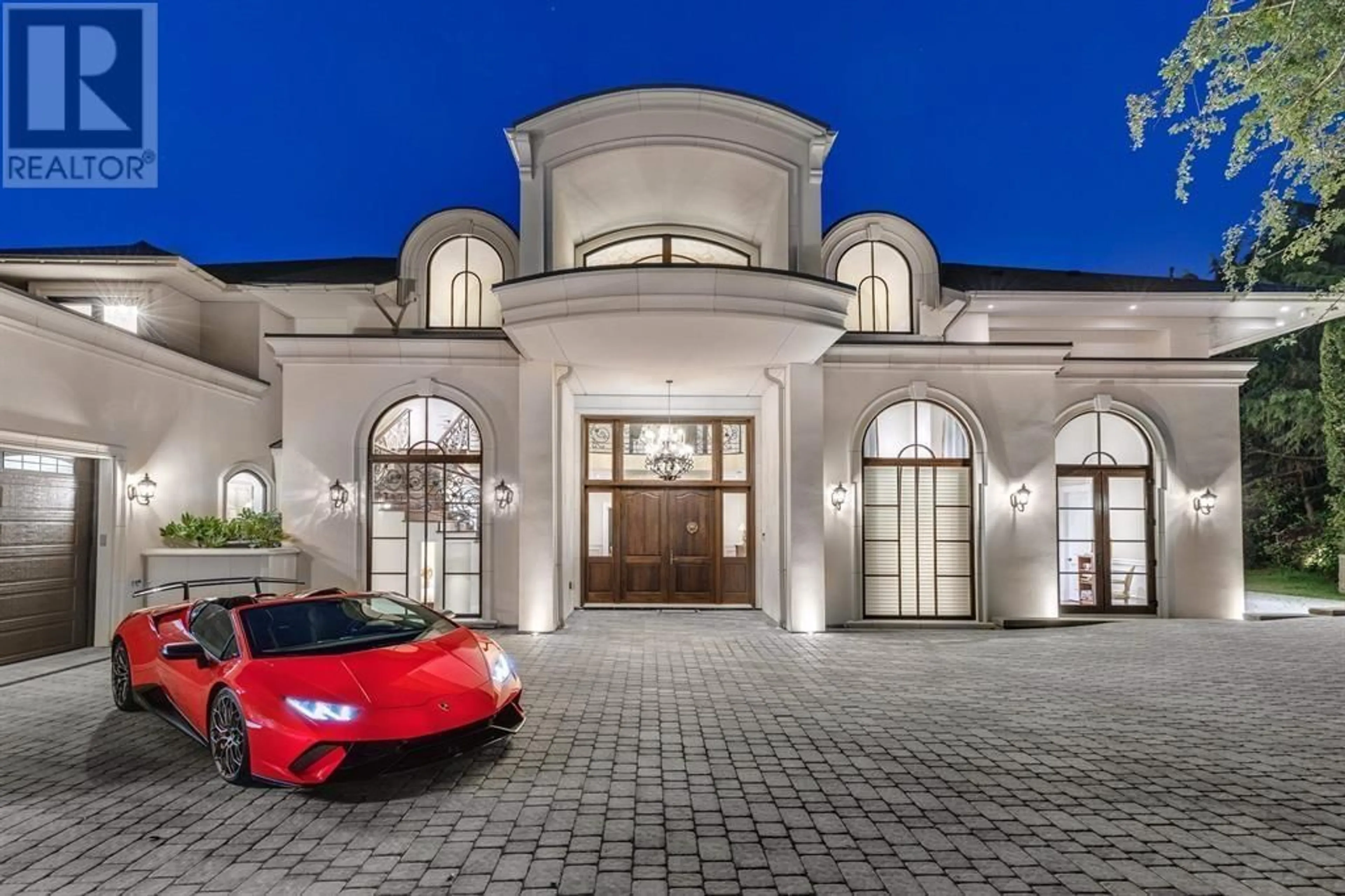 Indoor foyer, ceramic floors for 1367 CHARTWELL DRIVE, West Vancouver British Columbia V7S2R4