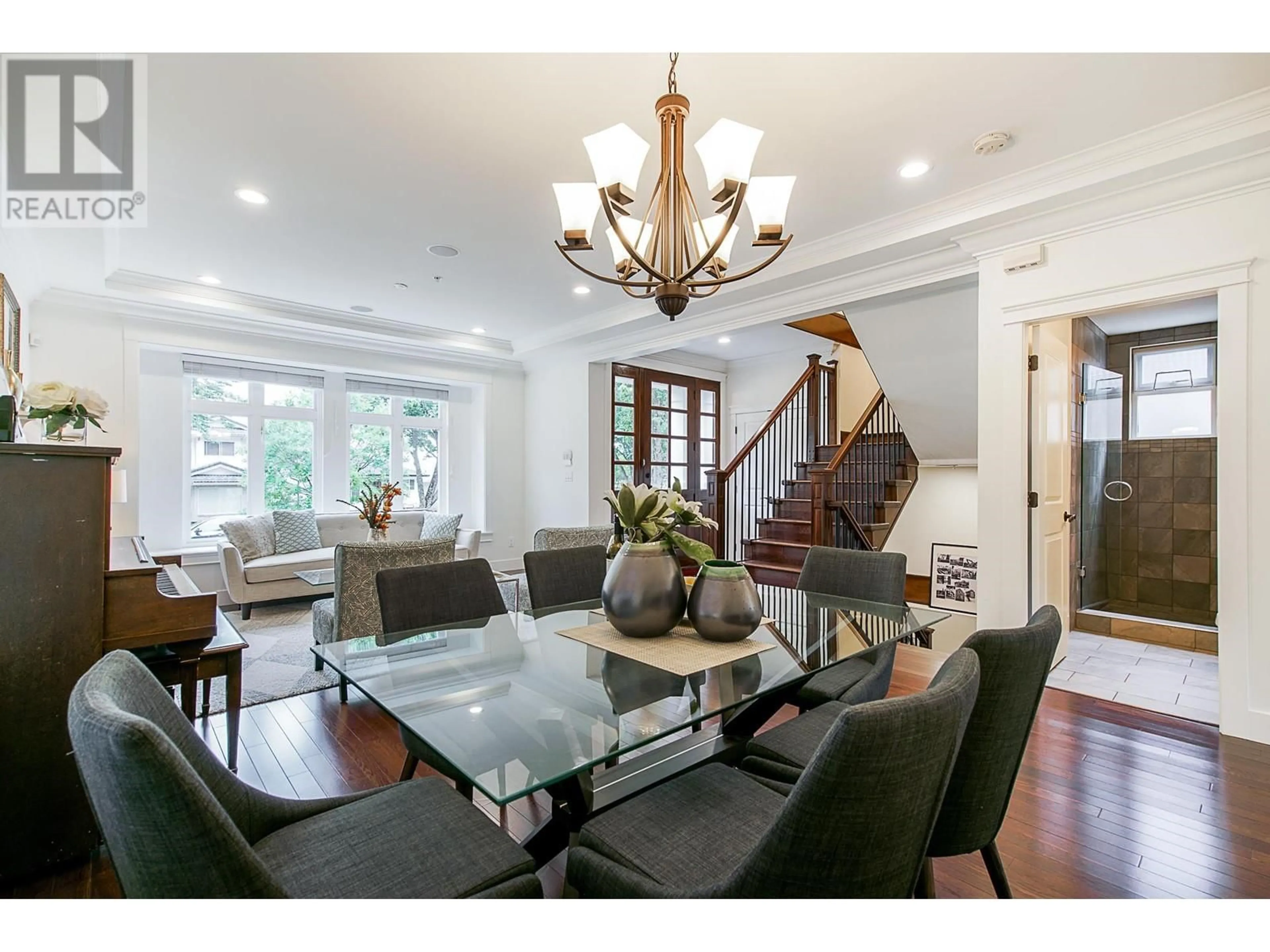 Dining room, wood floors for 439 46 AVENUE, Vancouver British Columbia V5W2A1