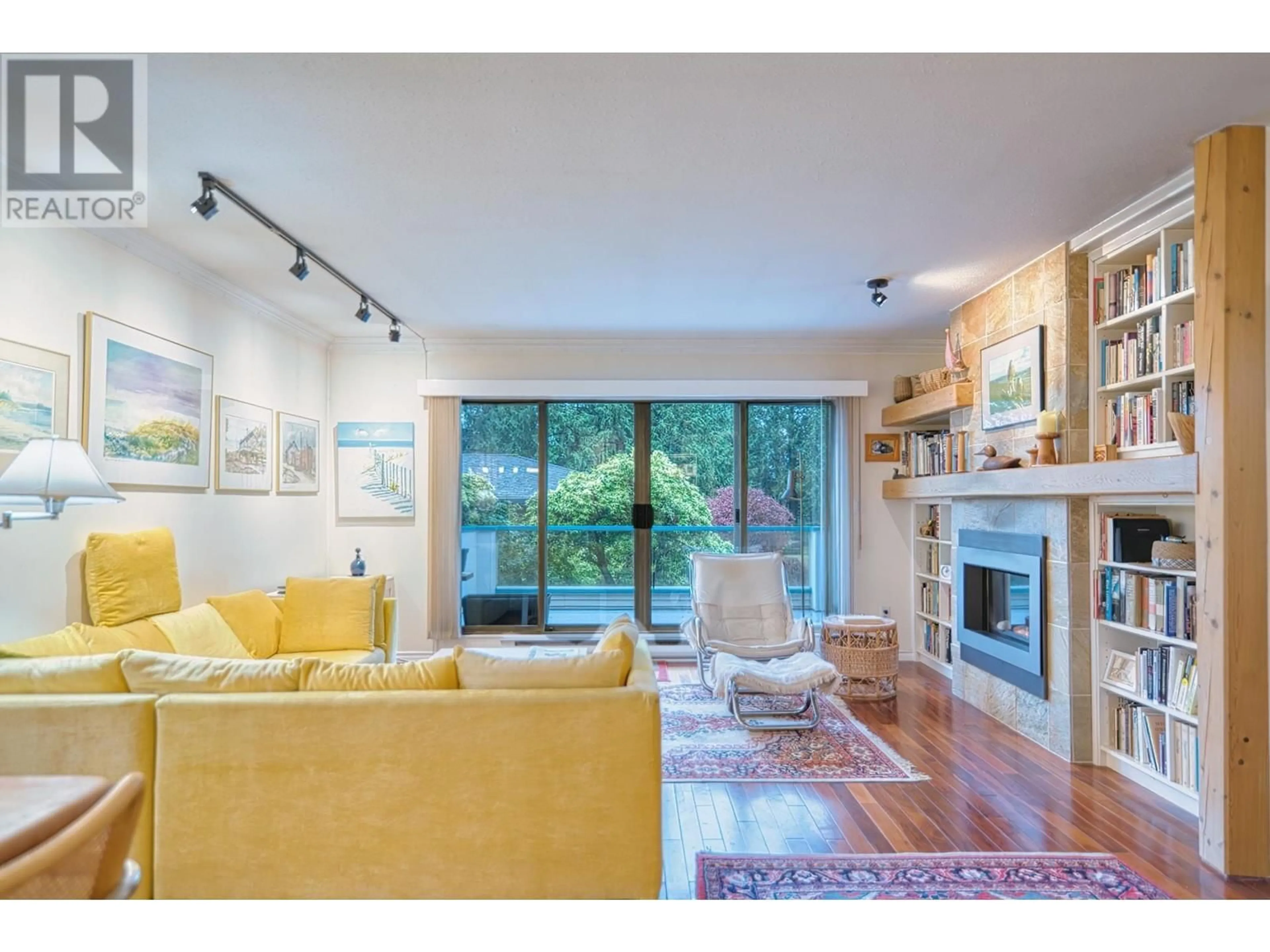 Living room, wood floors for 42 555 EAGLECREST DRIVE, Gibsons British Columbia V0N1V8