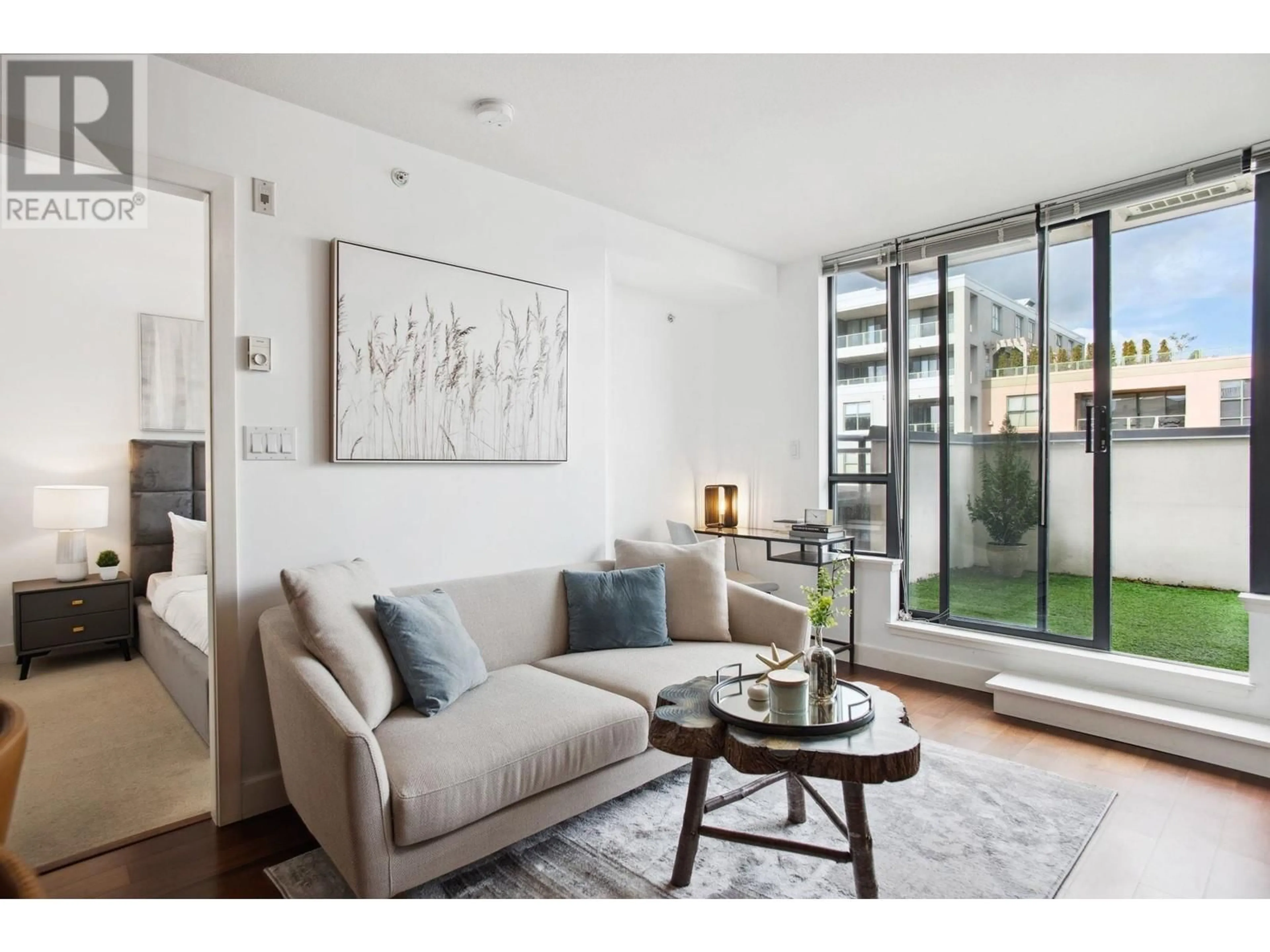 Living room, wood floors for 505 3228 TUPPER STREET, Vancouver British Columbia V5Z4S7