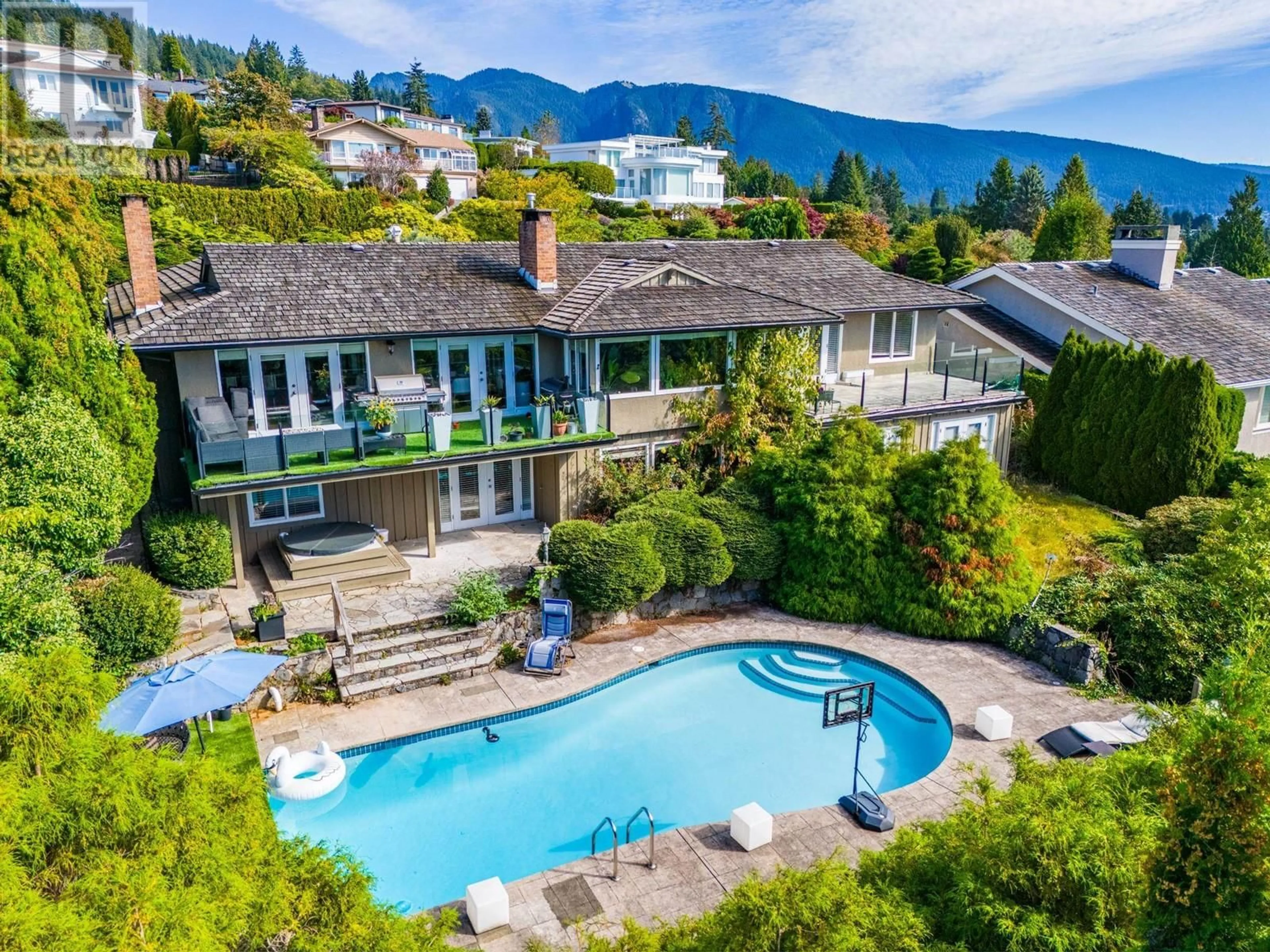 Indoor or outdoor pool for 1390 CHARTWELL DRIVE, West Vancouver British Columbia V7S2R5