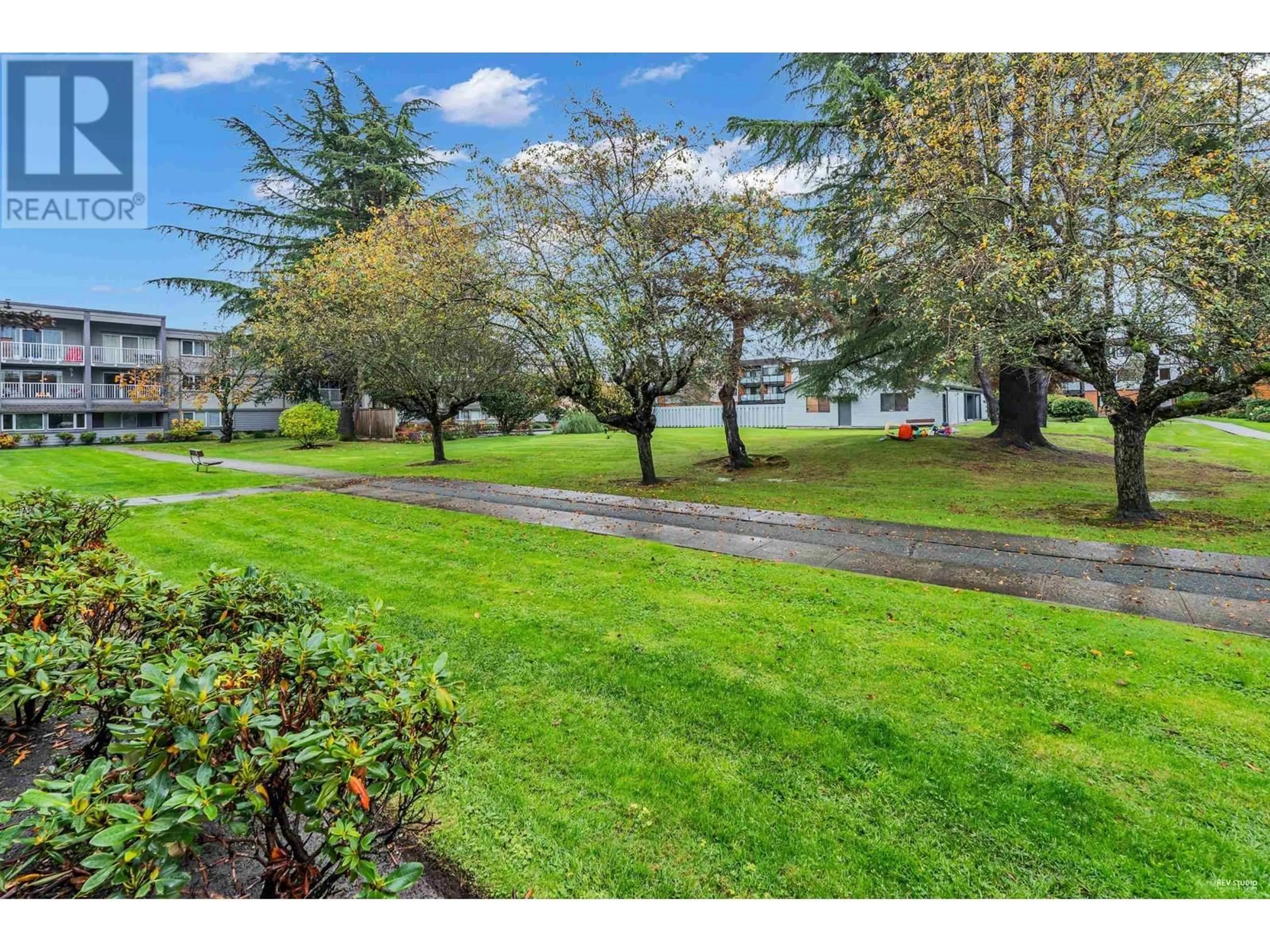 A pic from exterior of the house or condo, the fenced backyard for 114 3451 SPRINGFIELD DRIVE, Richmond British Columbia V7E1Z2