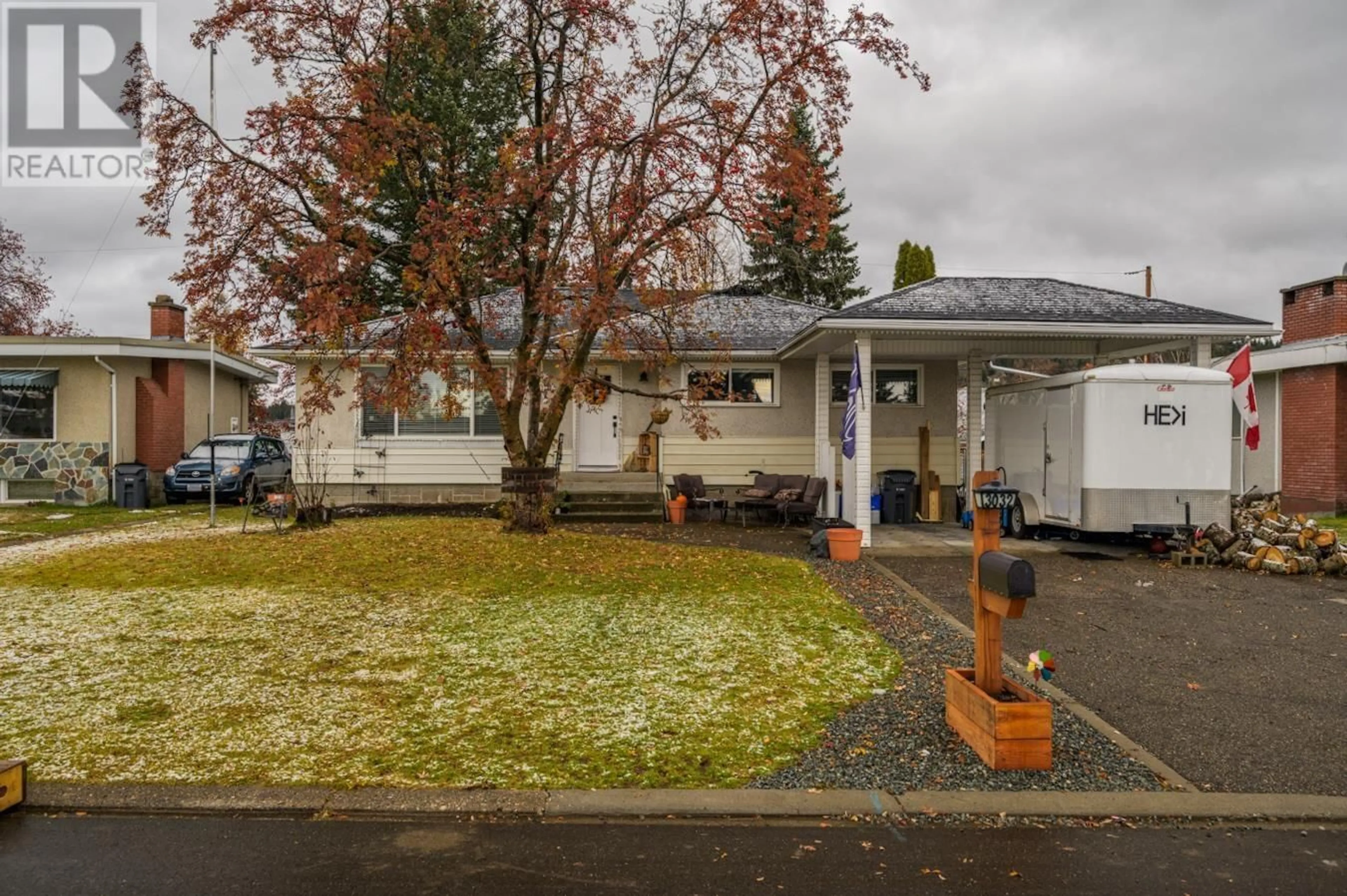 A pic from exterior of the house or condo, the street view for 3032 1ST AVENUE, Prince George British Columbia V2M1B9