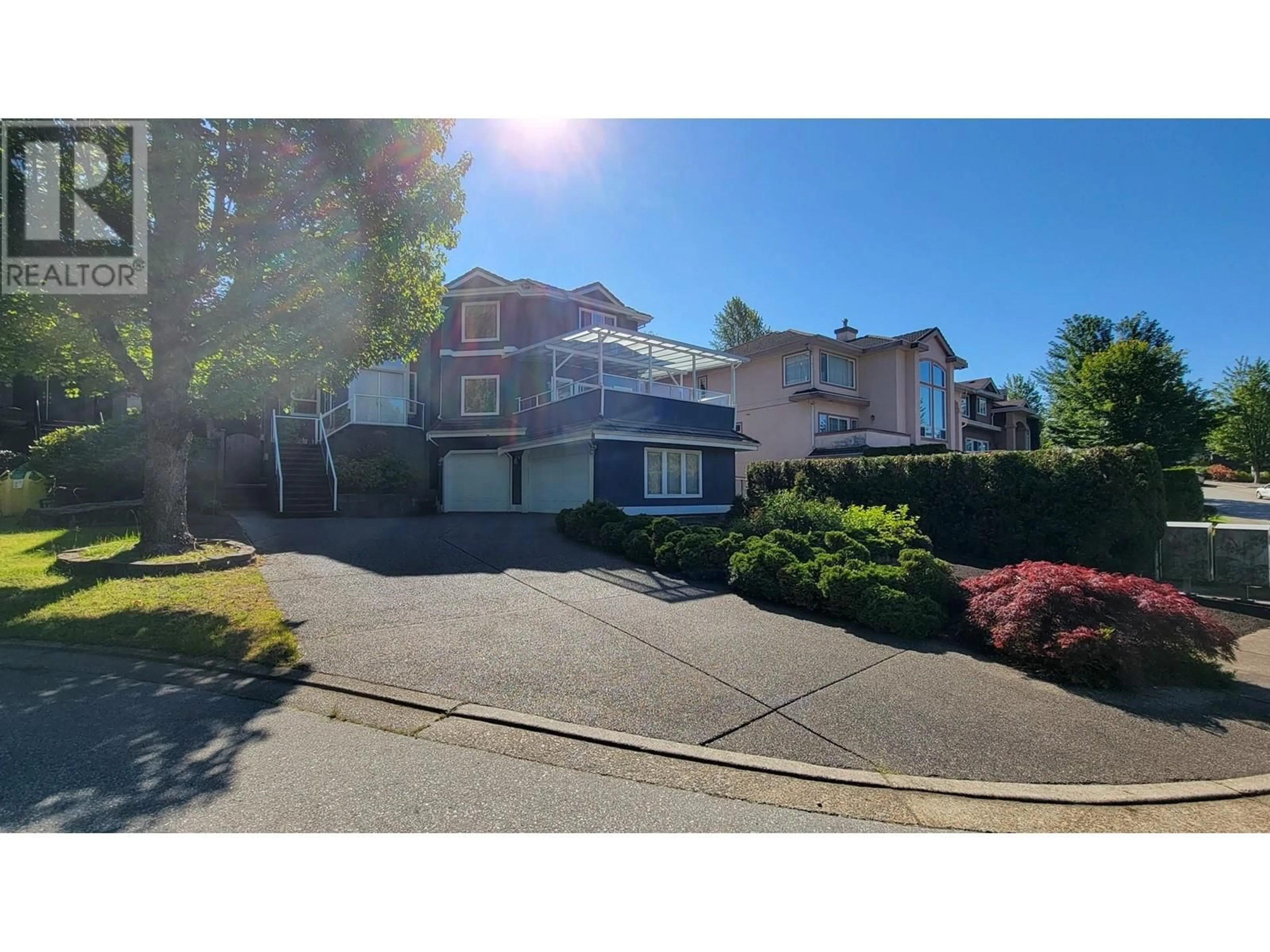 Frontside or backside of a home, the street view for 2525 SAPPHIRE PLACE, Coquitlam British Columbia V3E2Z1