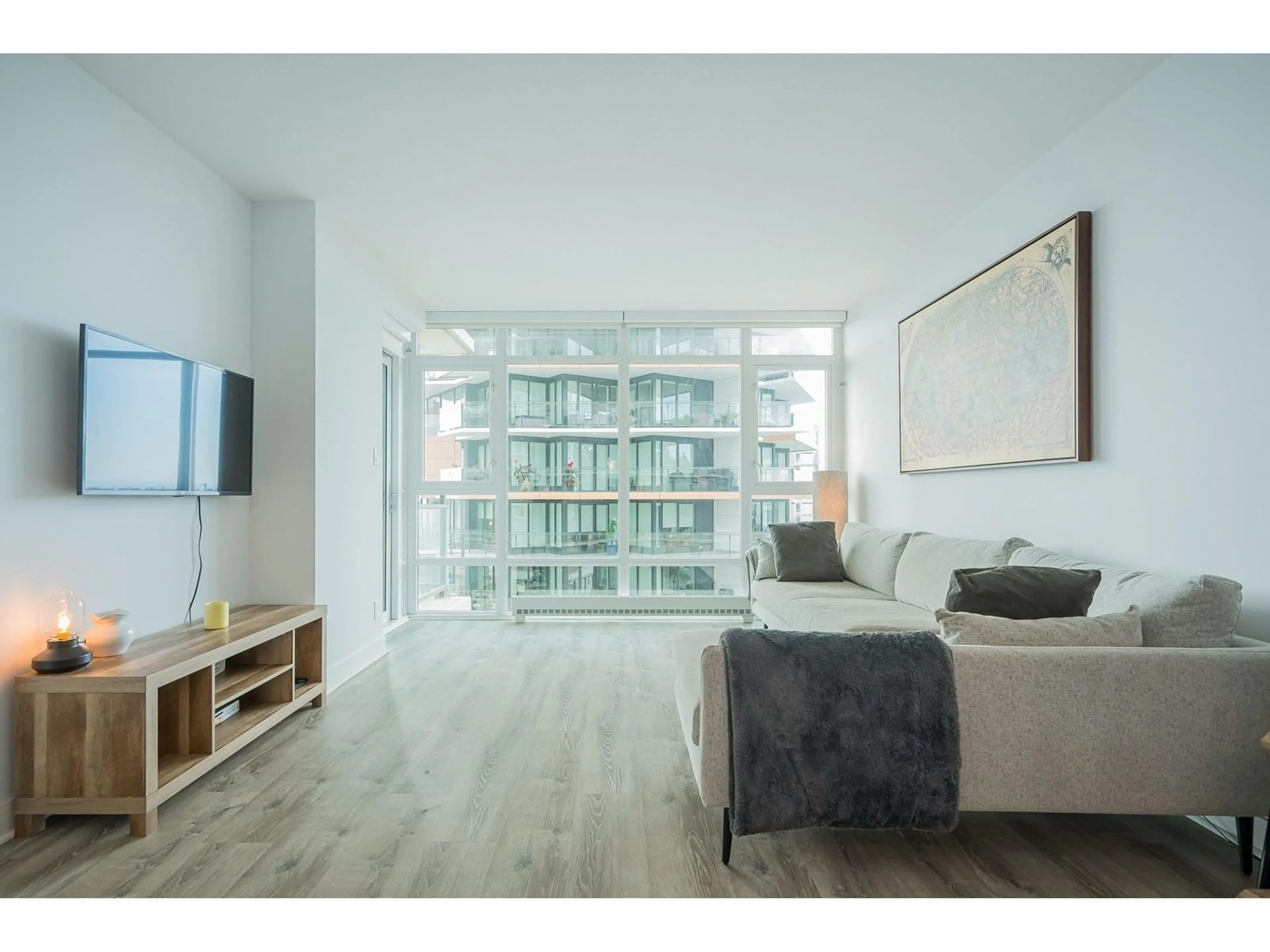 Other indoor space, wood floors for 807 1455 GEORGE STREET, White Rock British Columbia V4B0A9