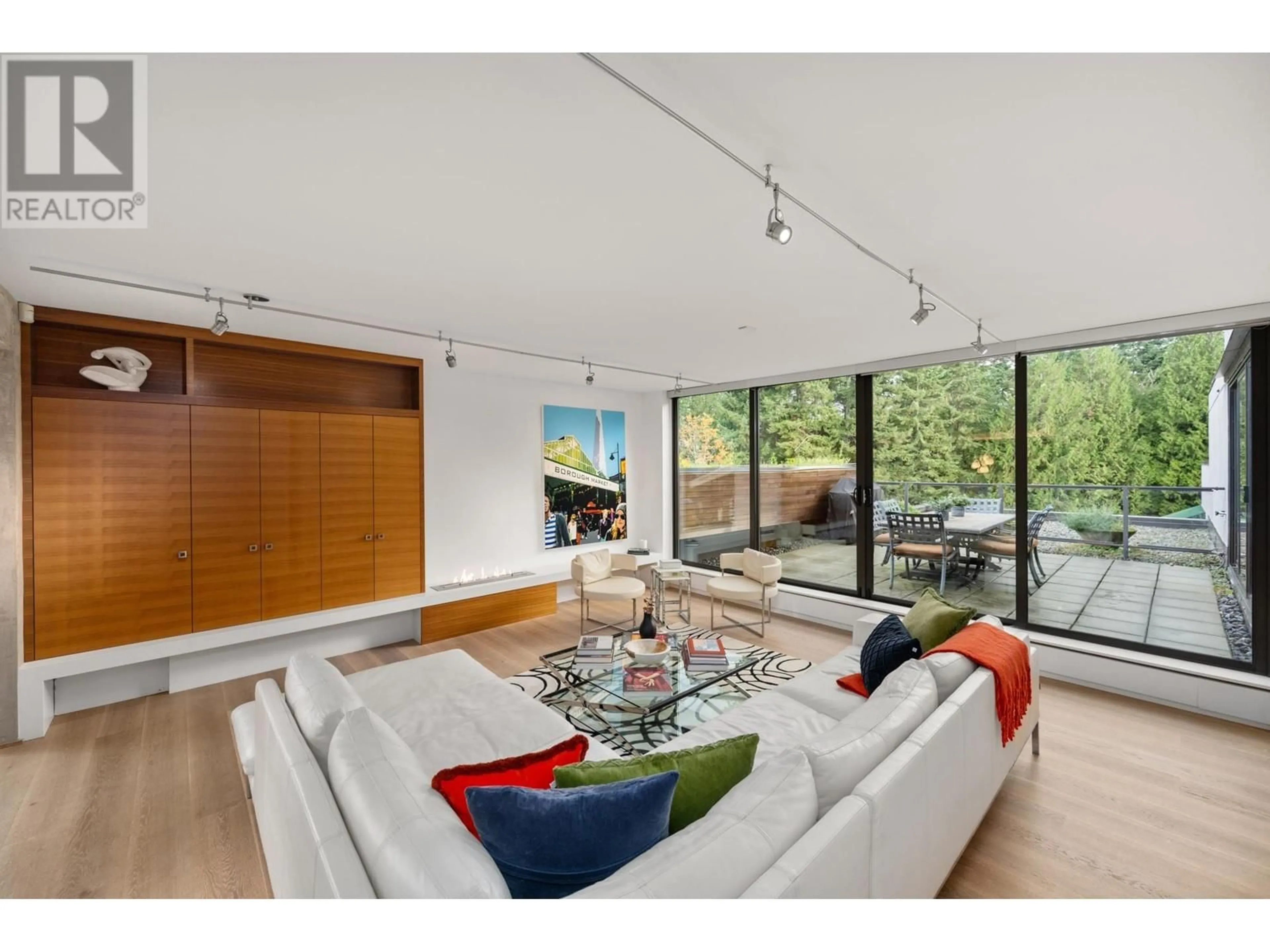 Living room, wood floors for 306 4900 CARTIER STREET, Vancouver British Columbia V6M4H2