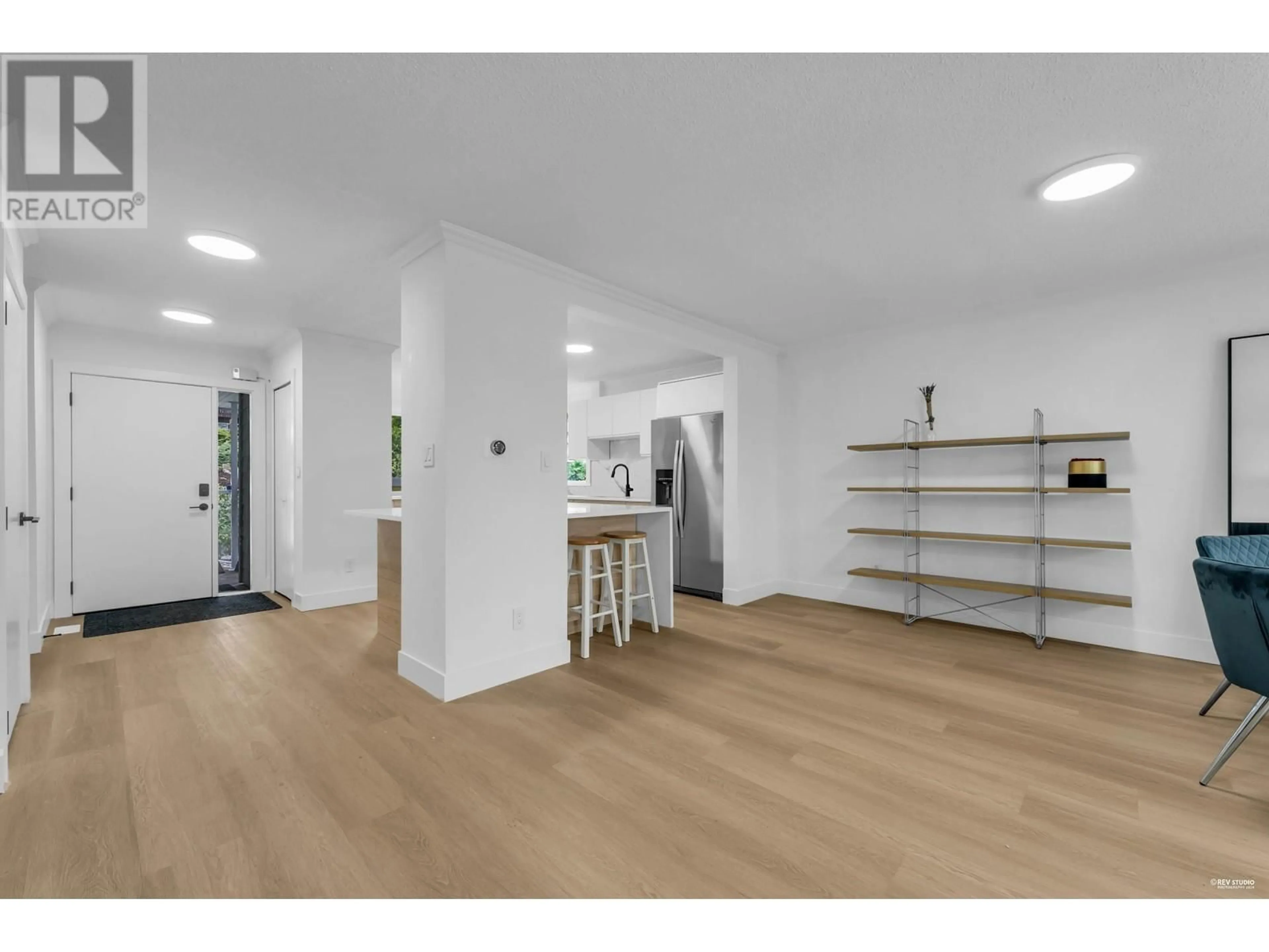 Other indoor space, wood floors for 937 E 4TH STREET, North Vancouver British Columbia V7L1K3