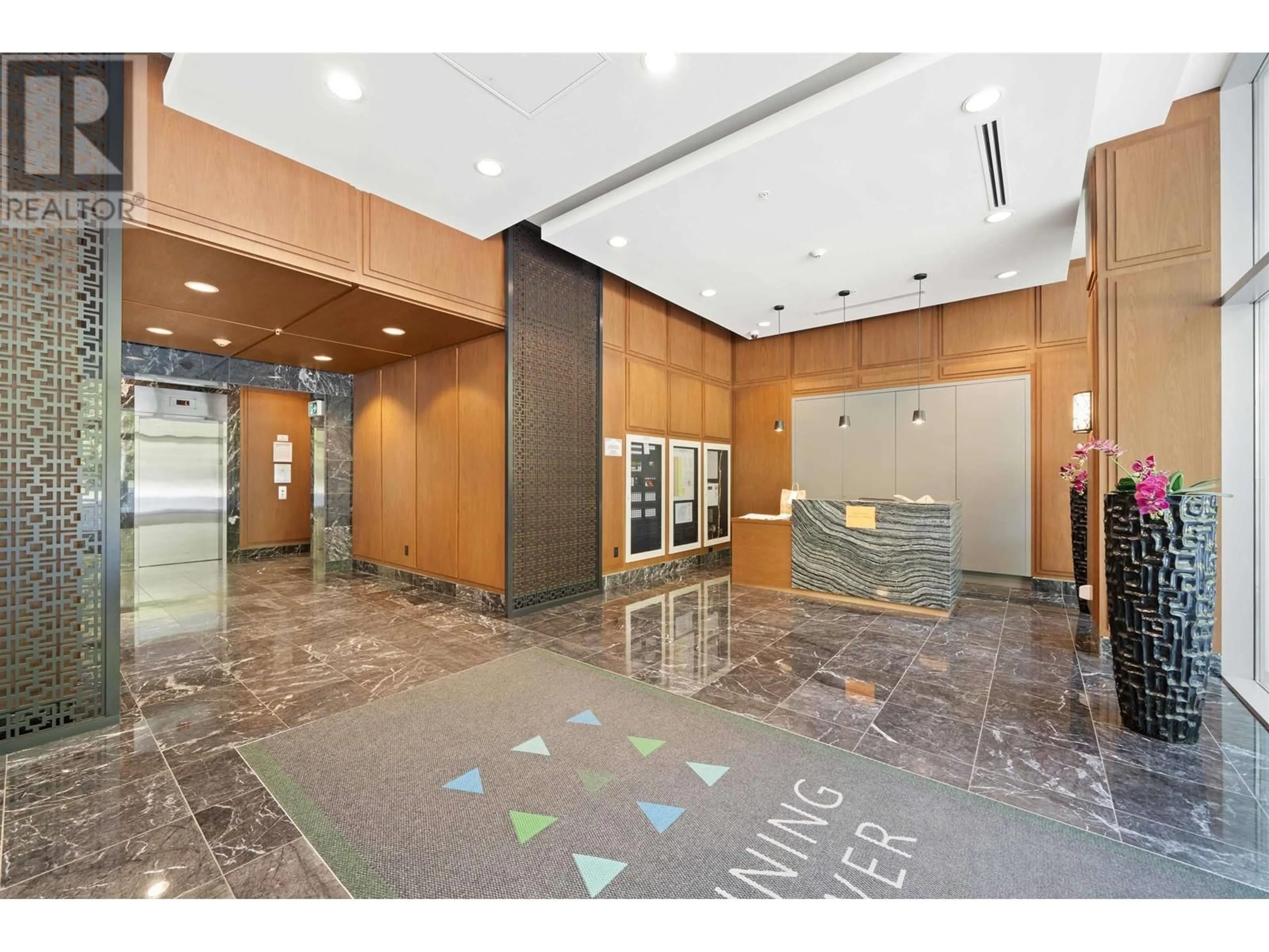 Indoor lobby, unknown floor for 601 3355 BINNING ROAD, Vancouver British Columbia V6S0J1