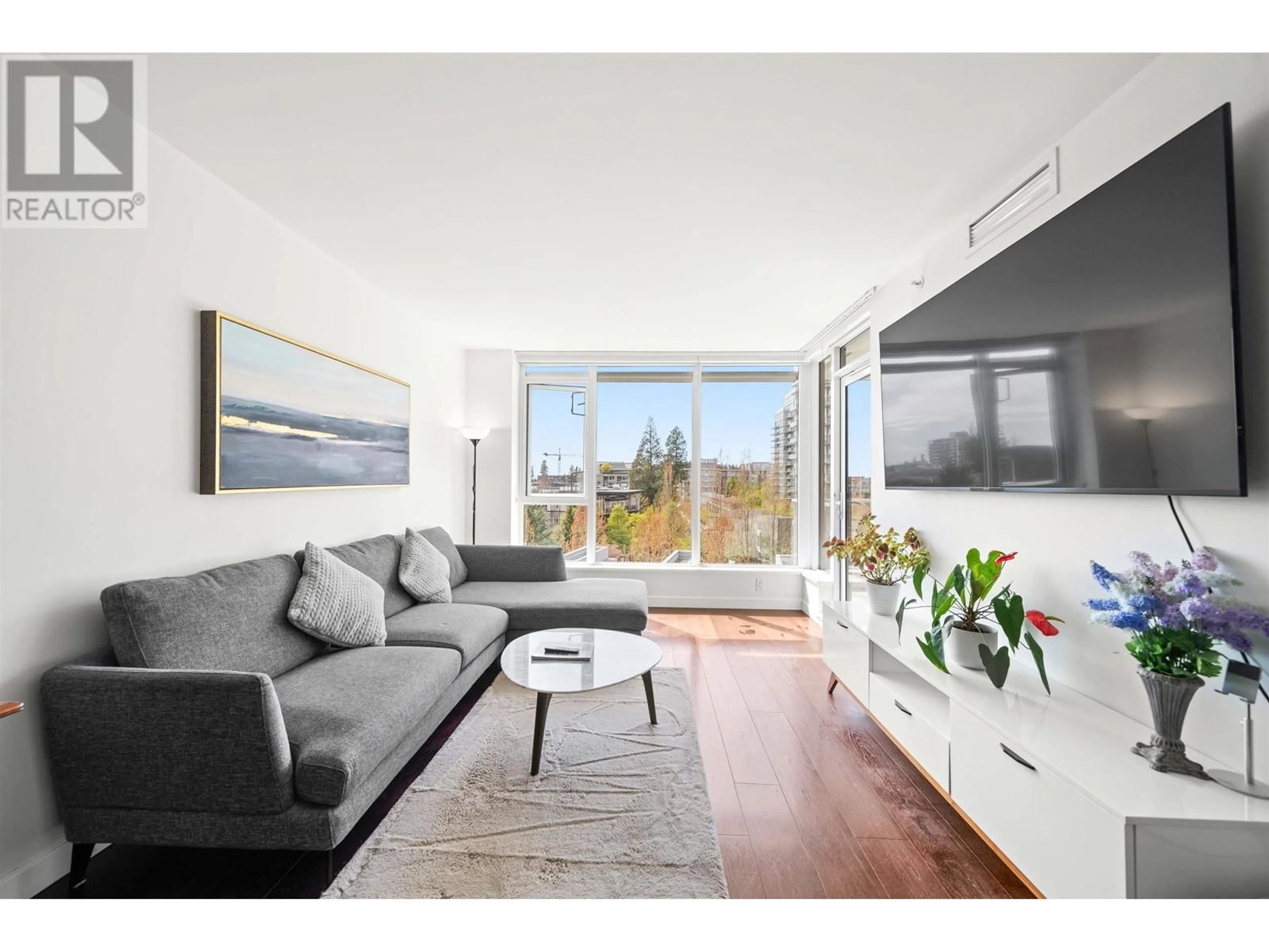 Living room, wood floors for 601 3355 BINNING ROAD, Vancouver British Columbia V6S0J1