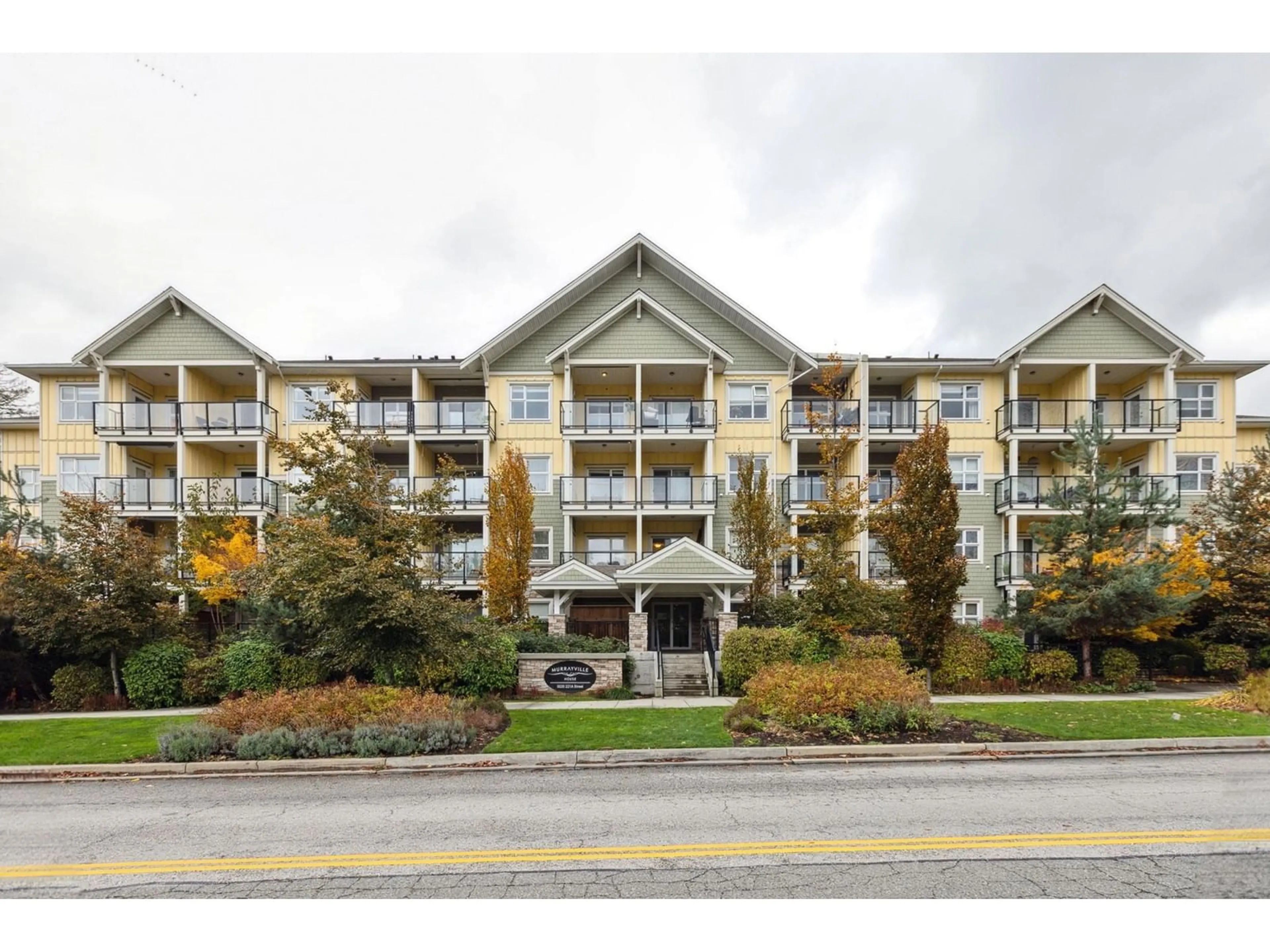 A pic from exterior of the house or condo, the front or back of building for 206 5020 221A STREET, Langley British Columbia V2Y0V5