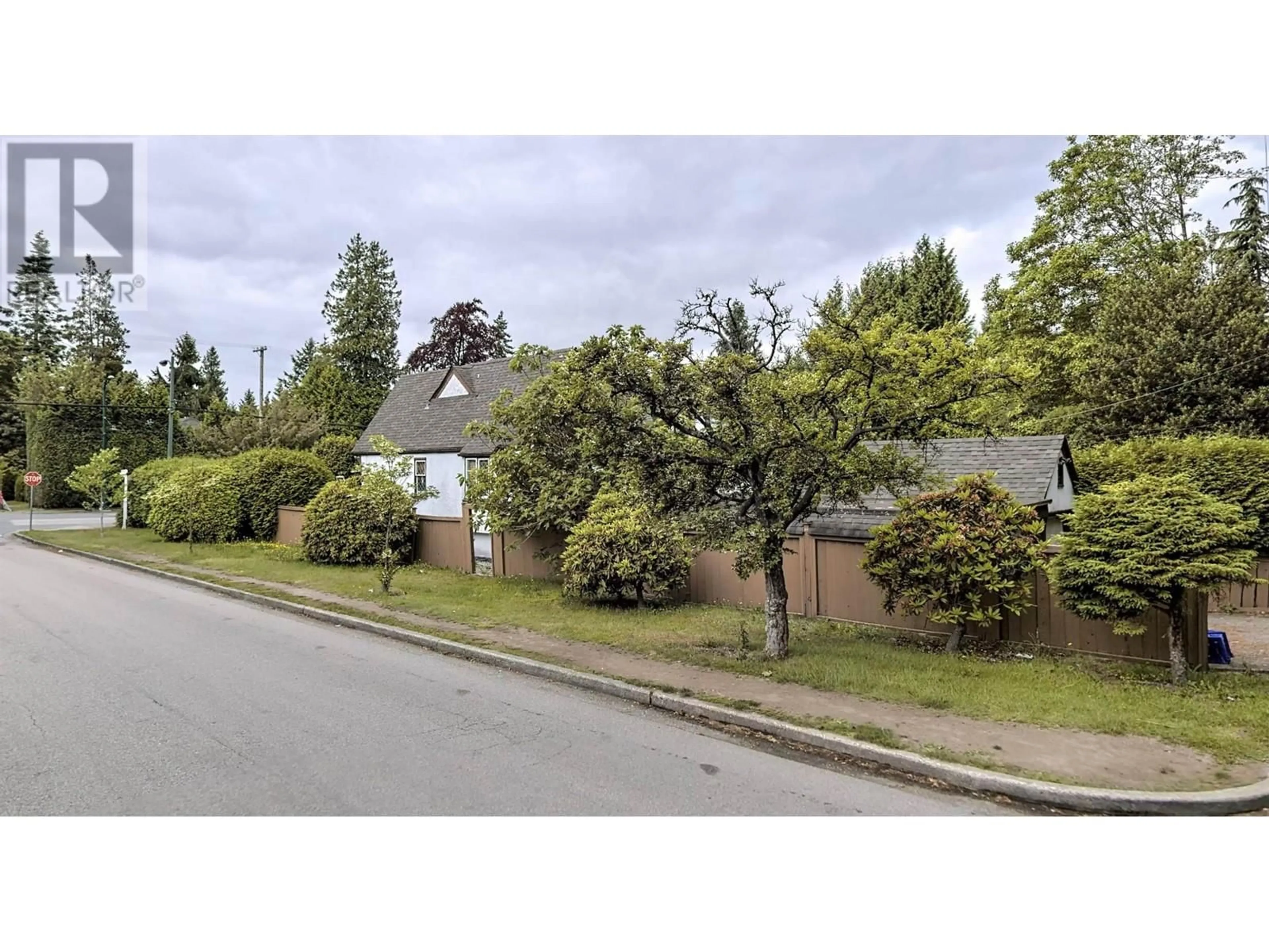 Frontside or backside of a home, the street view for 1307 W 41ST AVENUE, Vancouver British Columbia V6M1X4