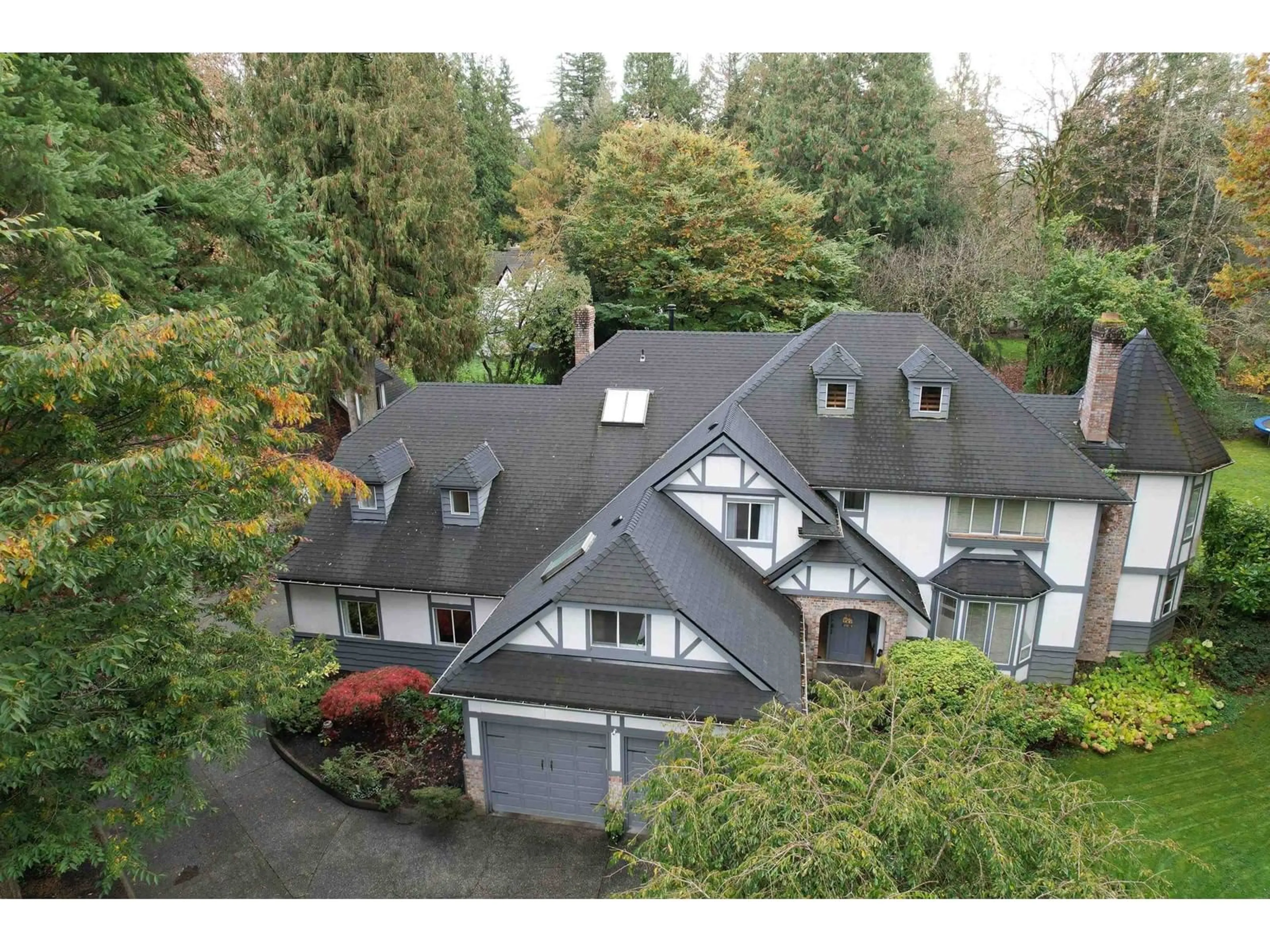 A pic from outside/outdoor area/front of a property/back of a property/a pic from drone, street for 17352 26A, Surrey British Columbia V3Z0E6