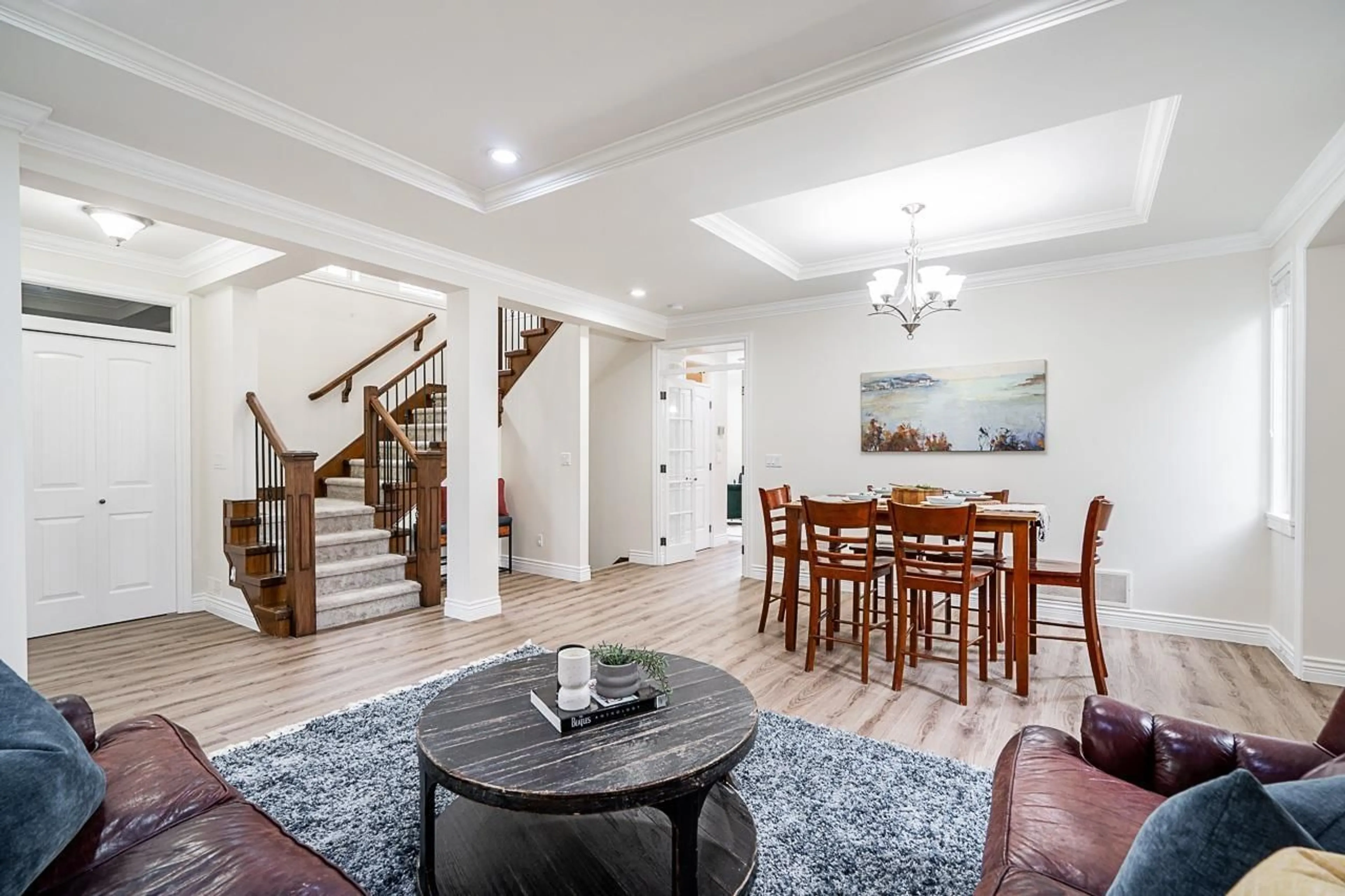 Living room, wood floors for 6883 192A STREET, Surrey British Columbia V4N0B7