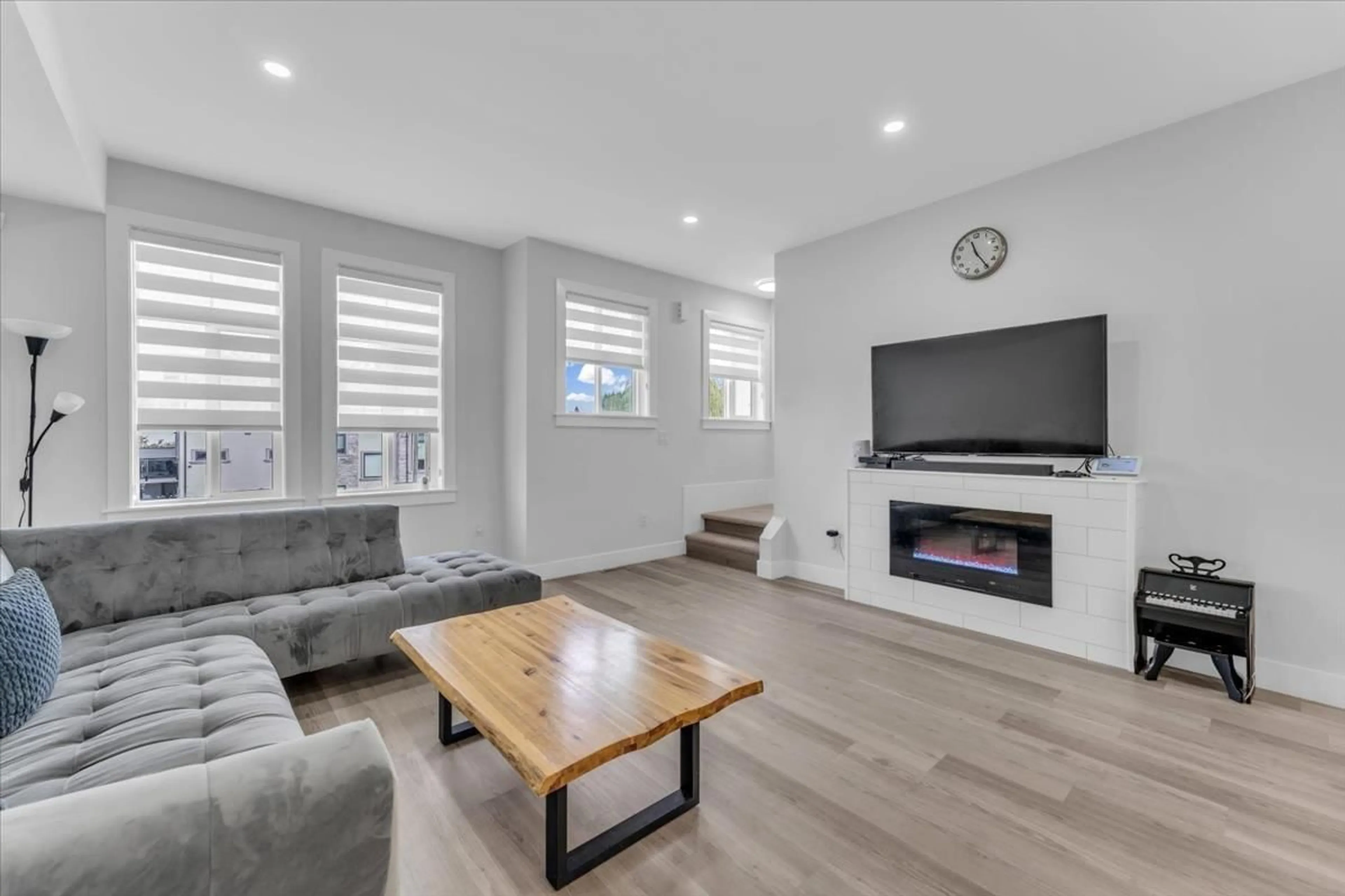 Living room, wood floors for 22 17528 60 AVENUE, Surrey British Columbia V3S1T8