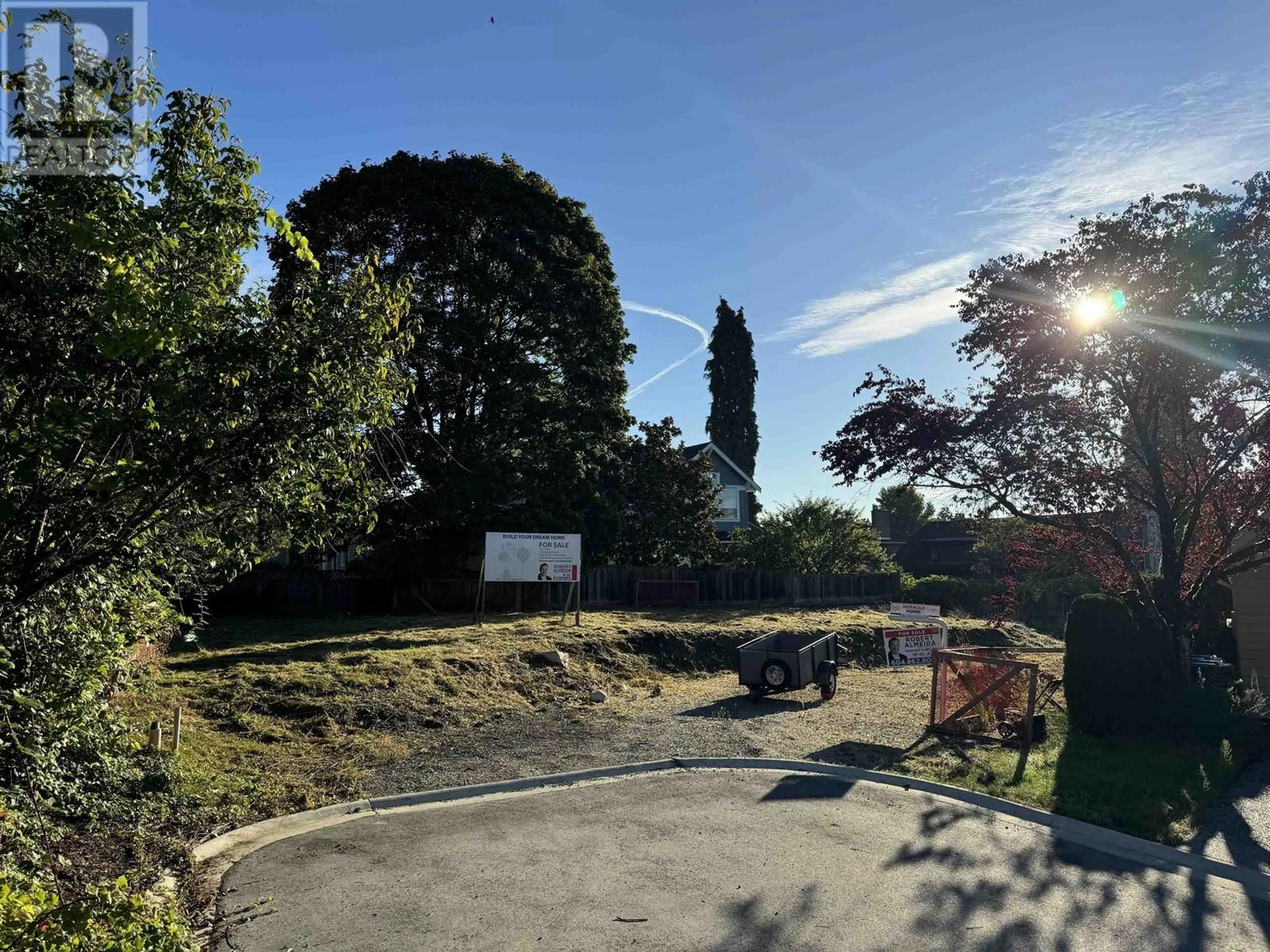 Frontside or backside of a home, the street view for 224 TOWNSEND PLACE, New Westminster British Columbia V3L1L4