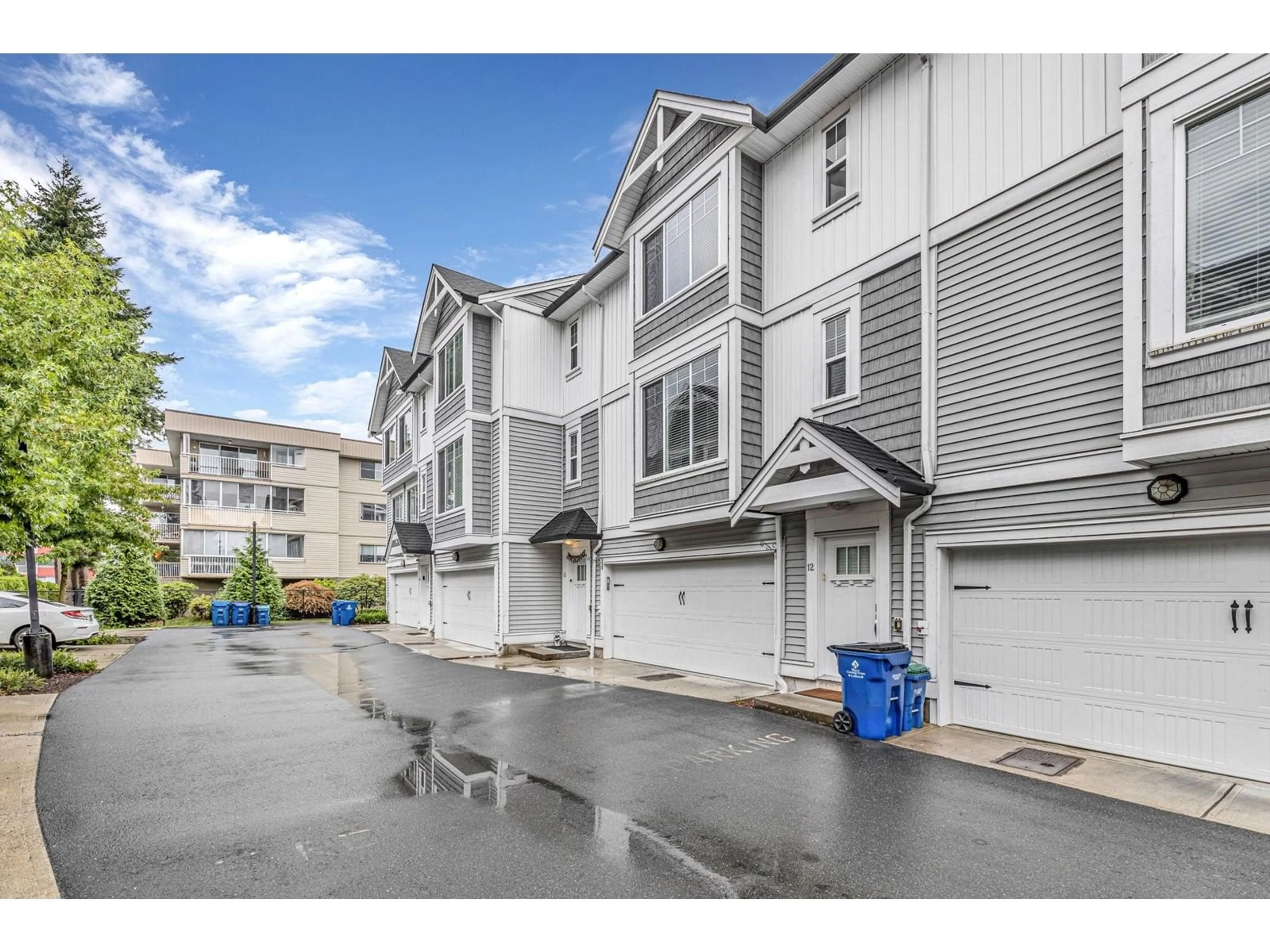 A pic from exterior of the house or condo, the street view for 13 32049 MT WADOINGTON AVENUE, Abbotsford British Columbia V2T0H1