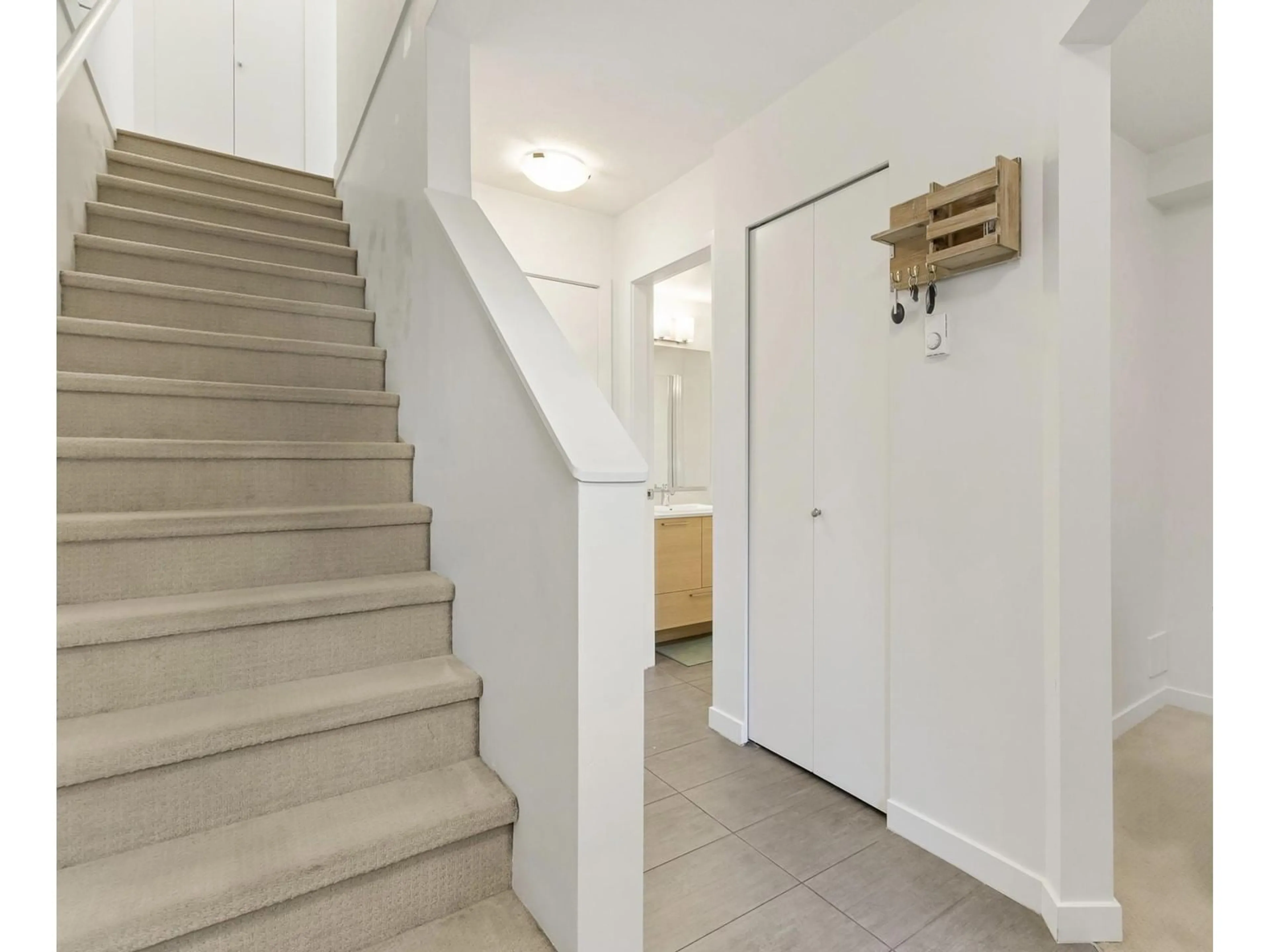 Stairs for 2104 18530 LAURENSEN PLACE, Surrey British Columbia V4N6R8