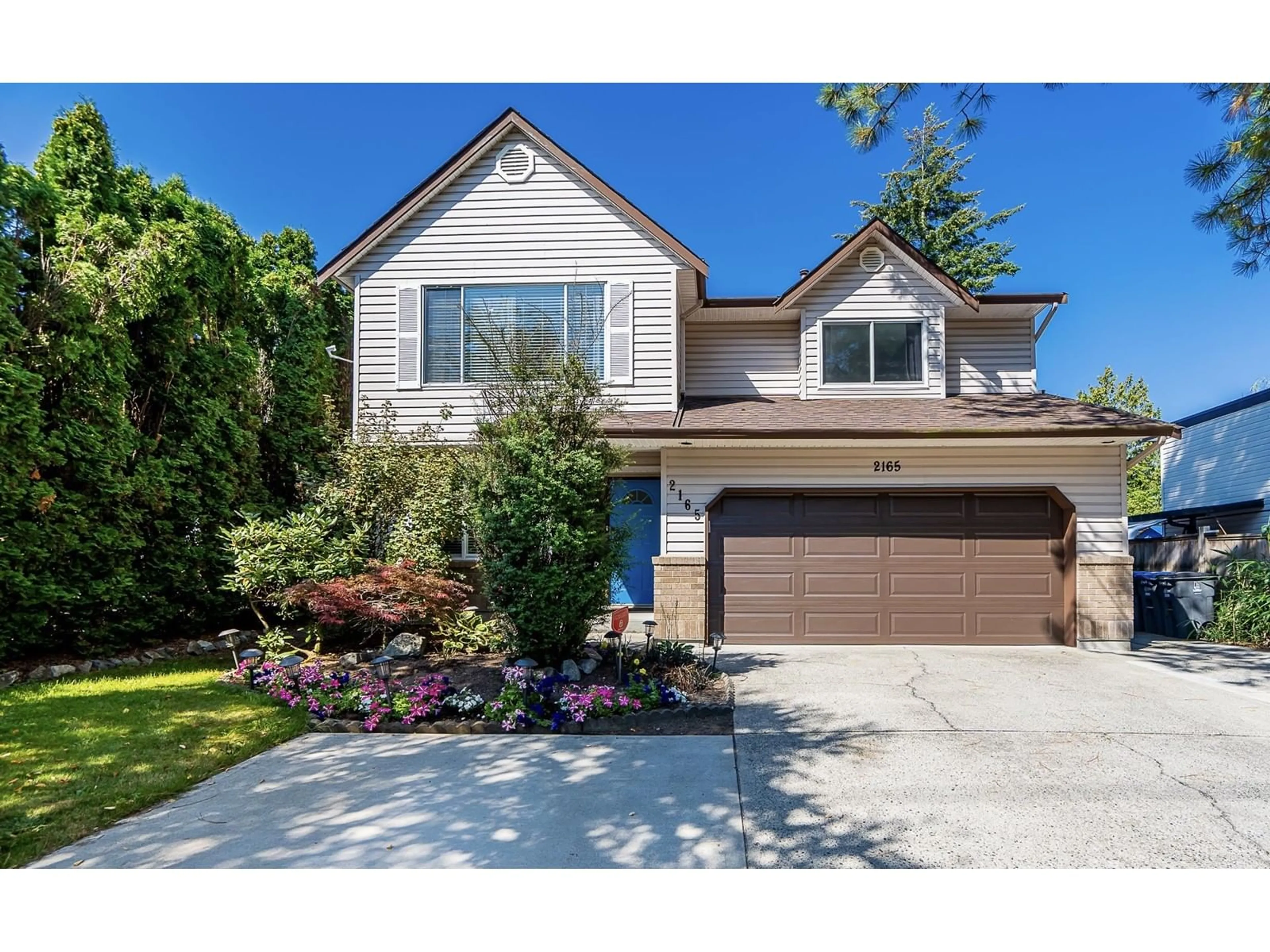 Frontside or backside of a home, cottage for 2165 156 STREET, Surrey British Columbia V4A4T9