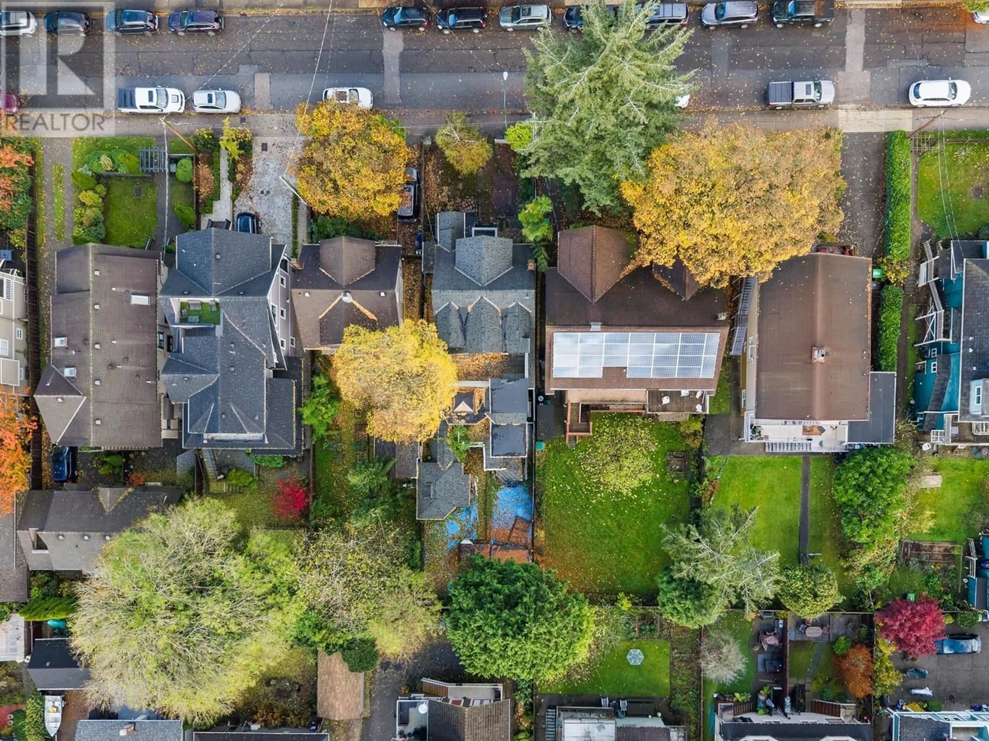 Frontside or backside of a home, the fenced backyard for 2532 W 5TH AVENUE, Vancouver British Columbia V6K1T1