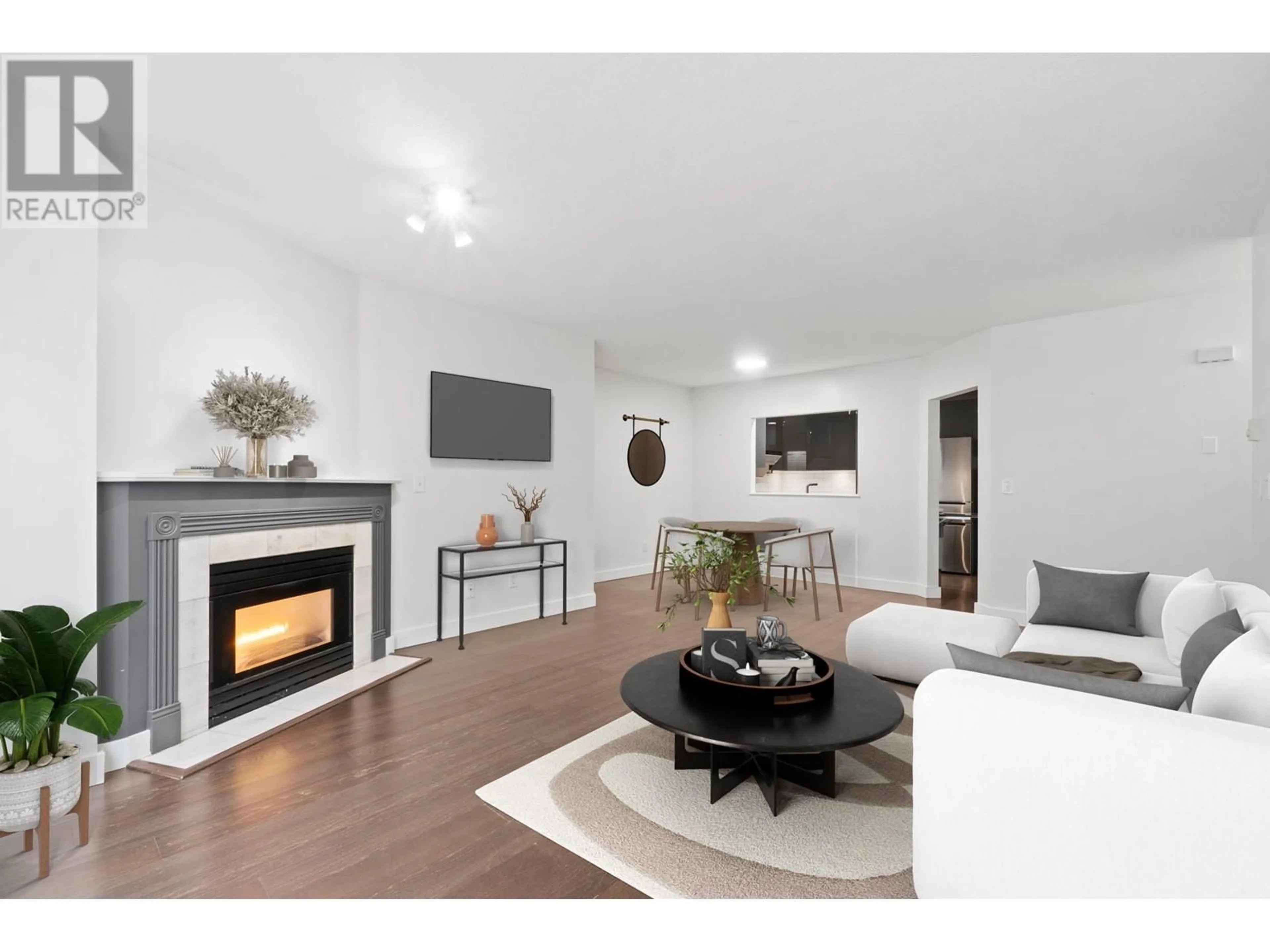 Living room, wood floors for 1 3701 THURSTON STREET, Burnaby British Columbia V5H1H6