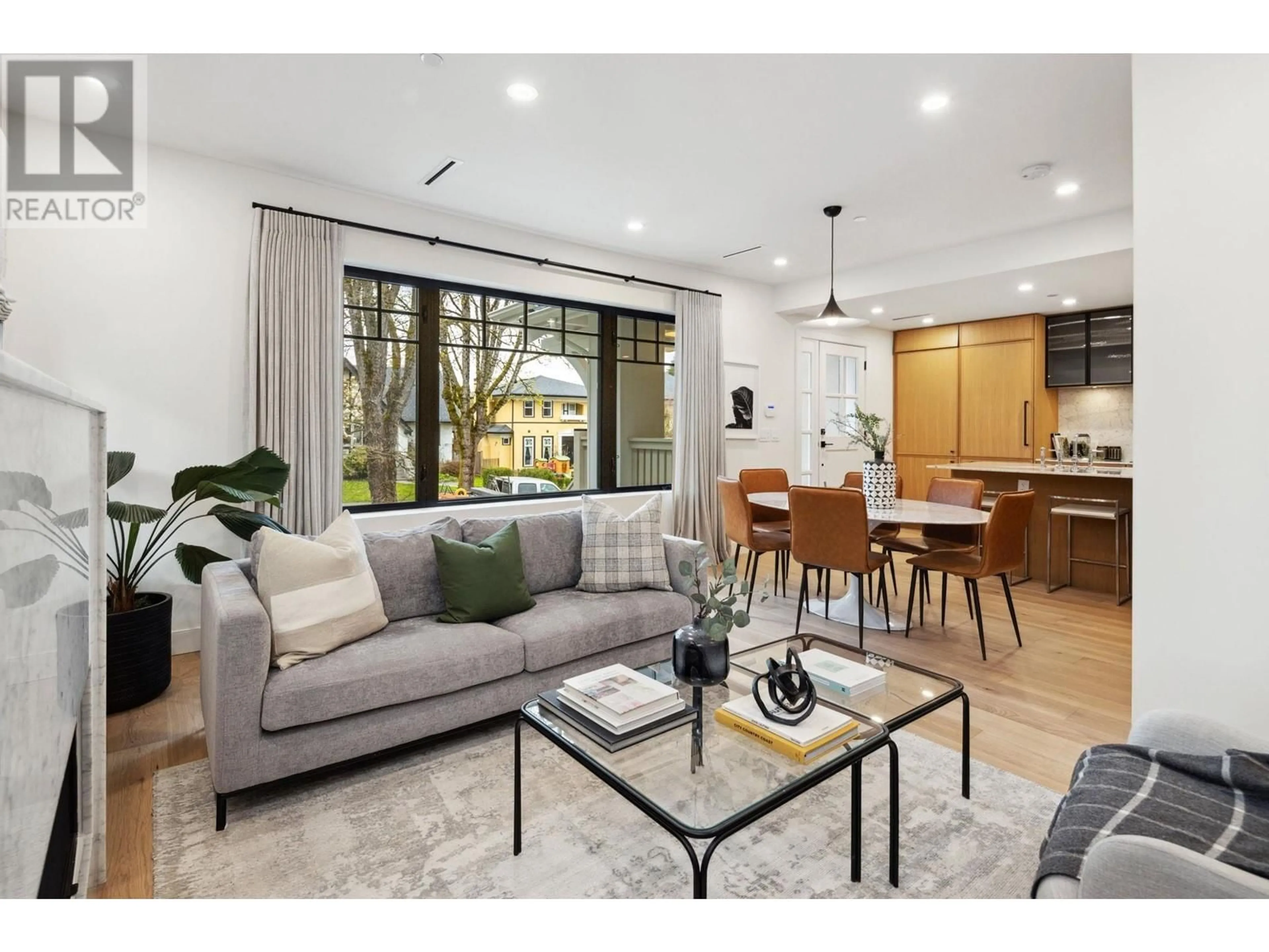 Living room, wood floors for 1226 W 26TH AVENUE, Vancouver British Columbia V6H2A9