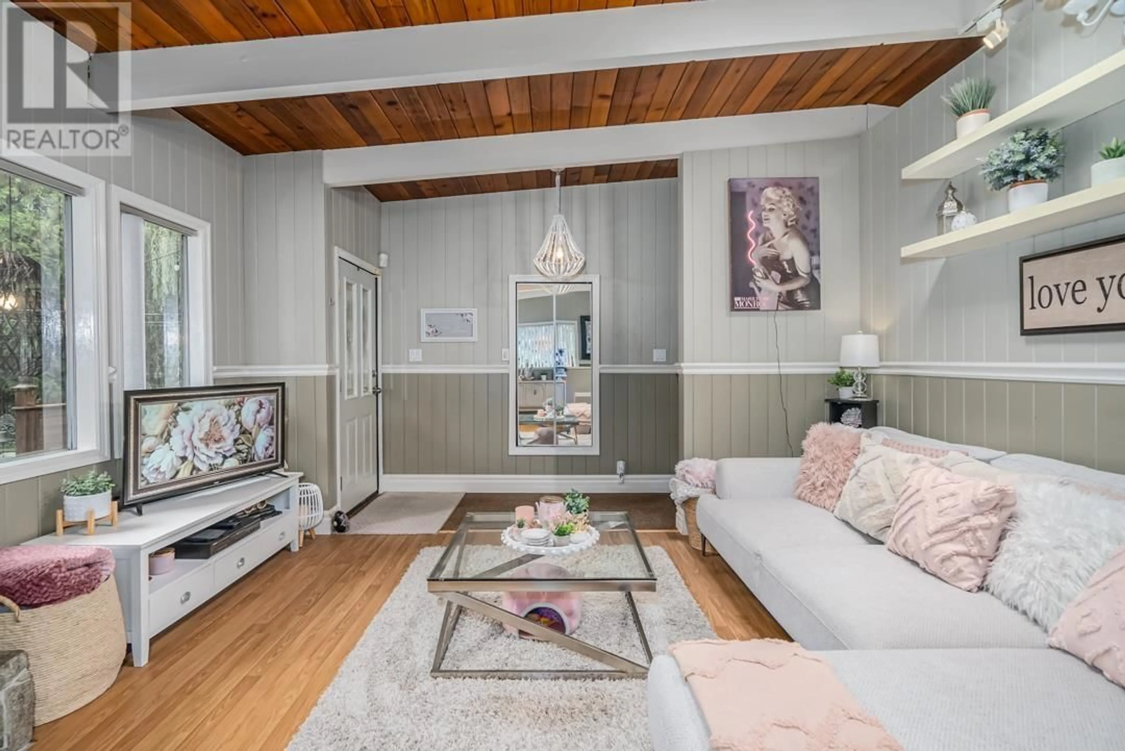 Living room with furniture, wood/laminate floor for 3632 VICTORIA DRIVE, Coquitlam British Columbia V3E3H4