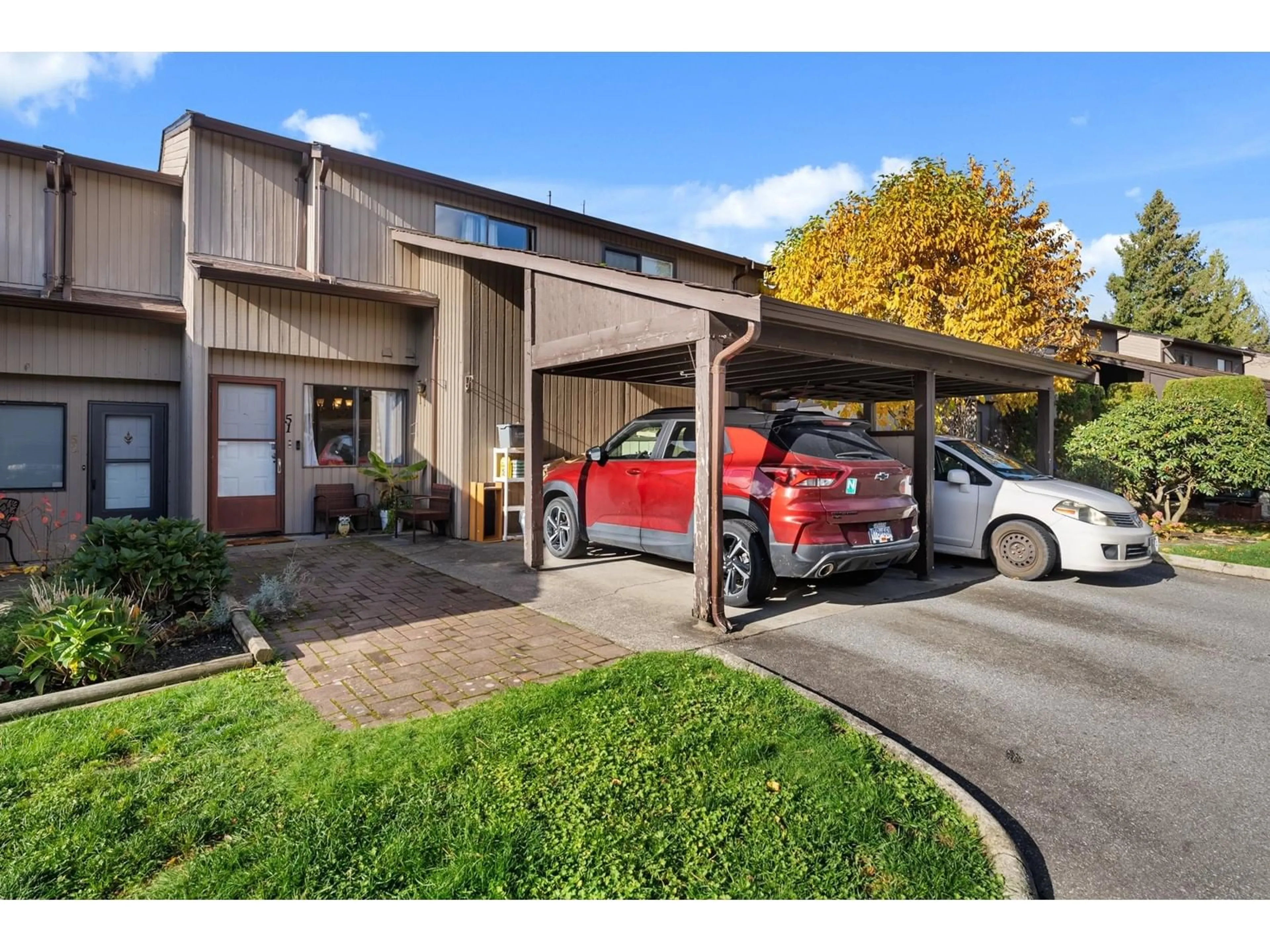 Indoor garage for 51 27044 32 AVENUE, Langley British Columbia V4W3S9