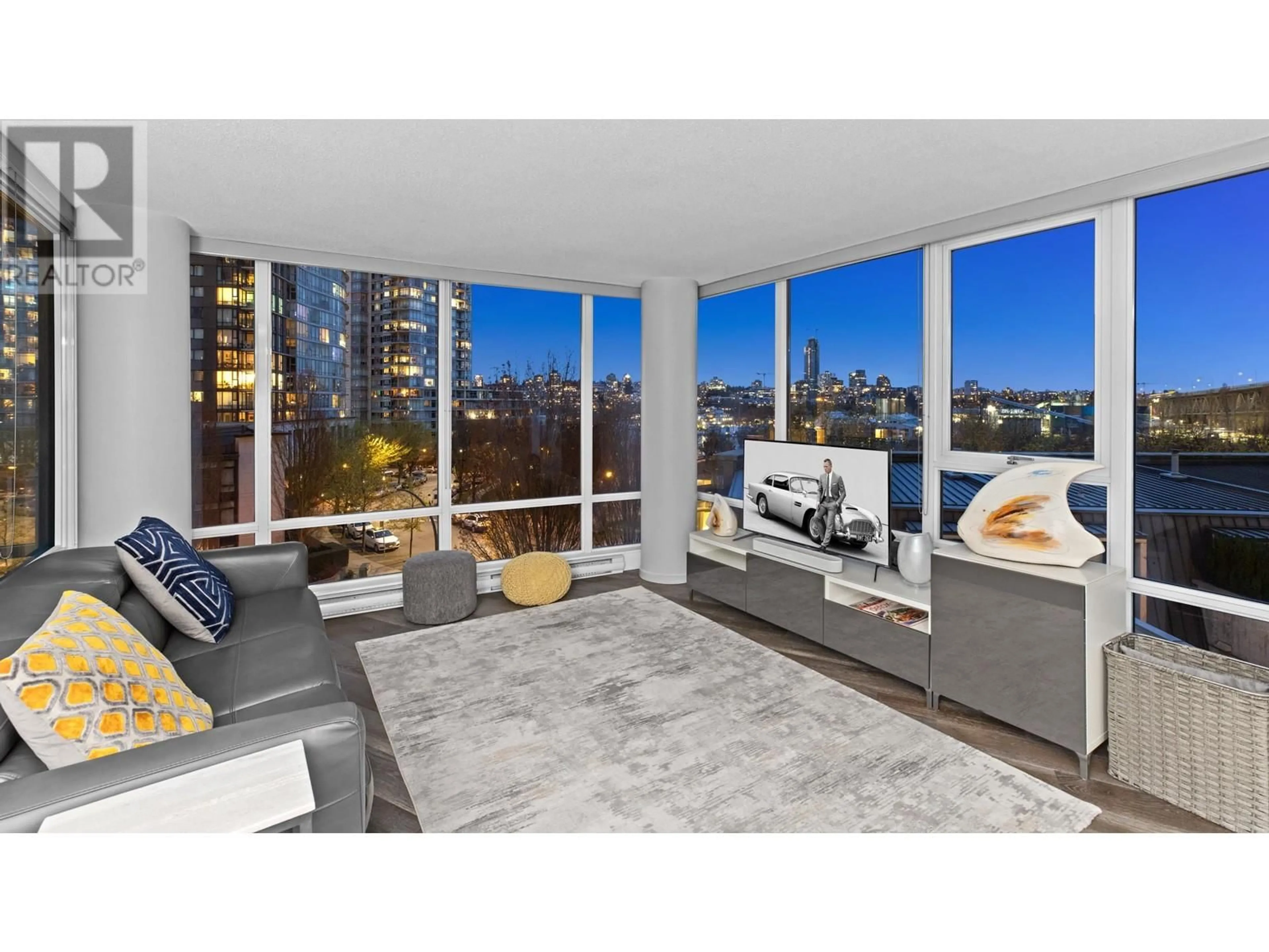 Living room, carpet floors for 503 1495 RICHARDS STREET, Vancouver British Columbia V6Z3E3