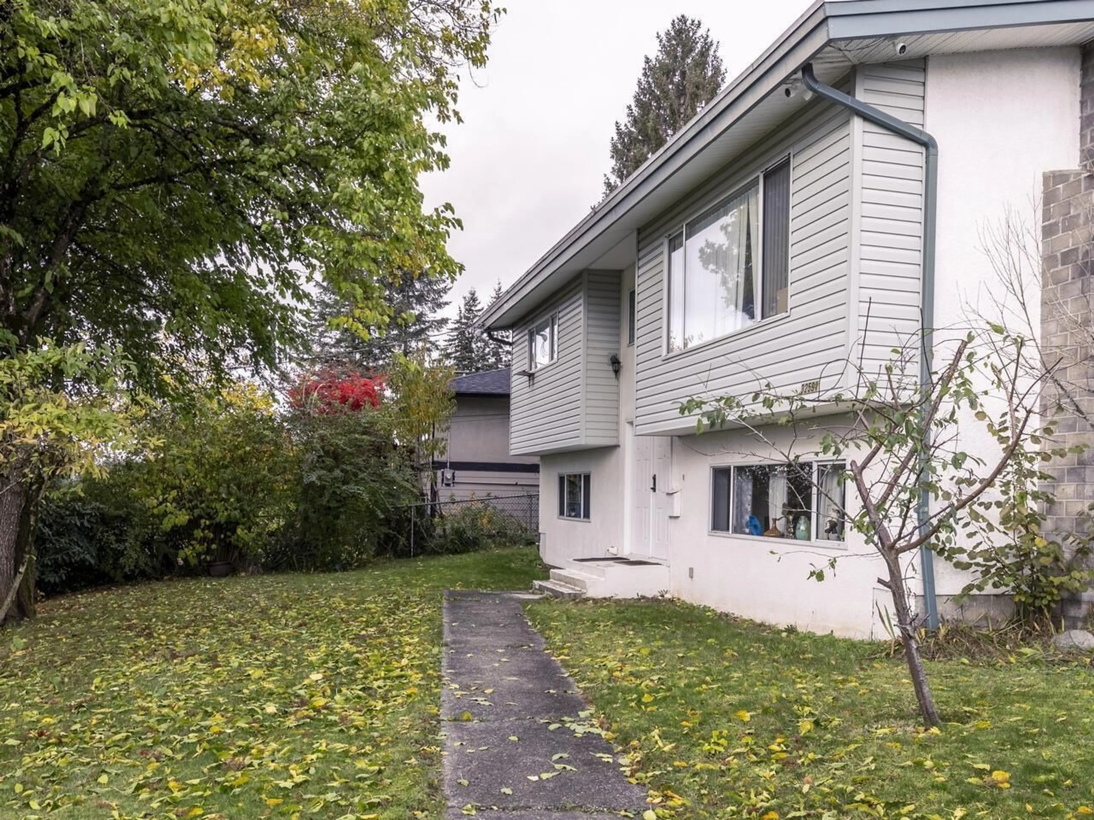 Unknown for 32591 FLEMING, Mission British Columbia V2V2G8