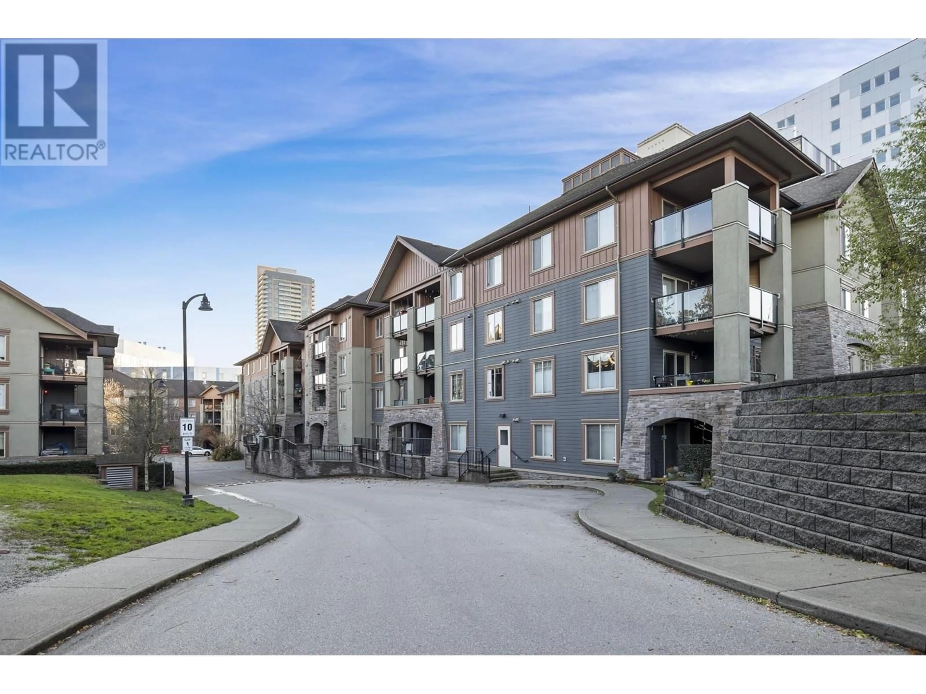 A pic from exterior of the house or condo, the front or back of building for 1106 248 SHERBROOKE STREET, New Westminster British Columbia V3L0A2