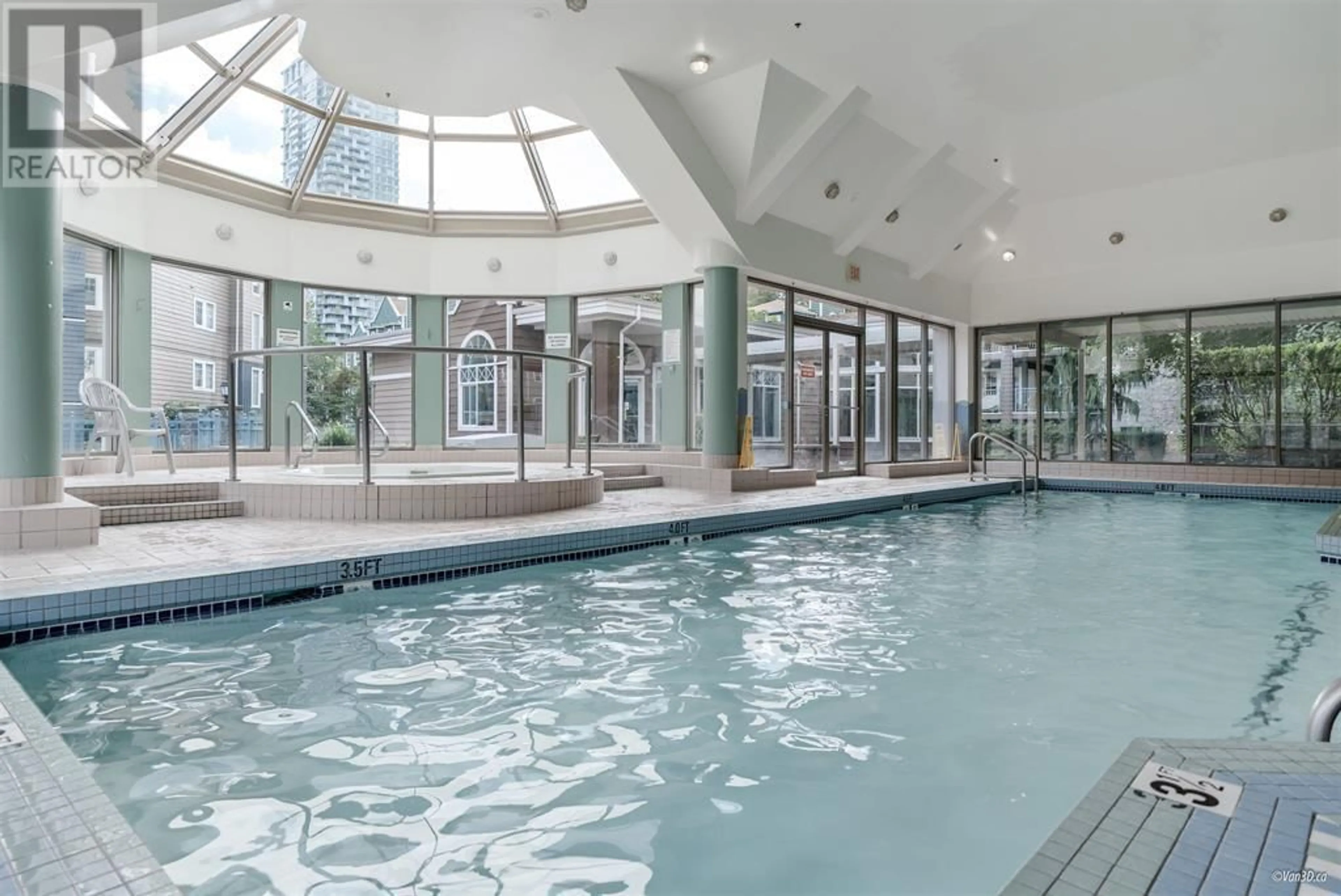 Indoor or outdoor pool for 306 1190 EASTWOOD STREET, Coquitlam British Columbia V3B7S1