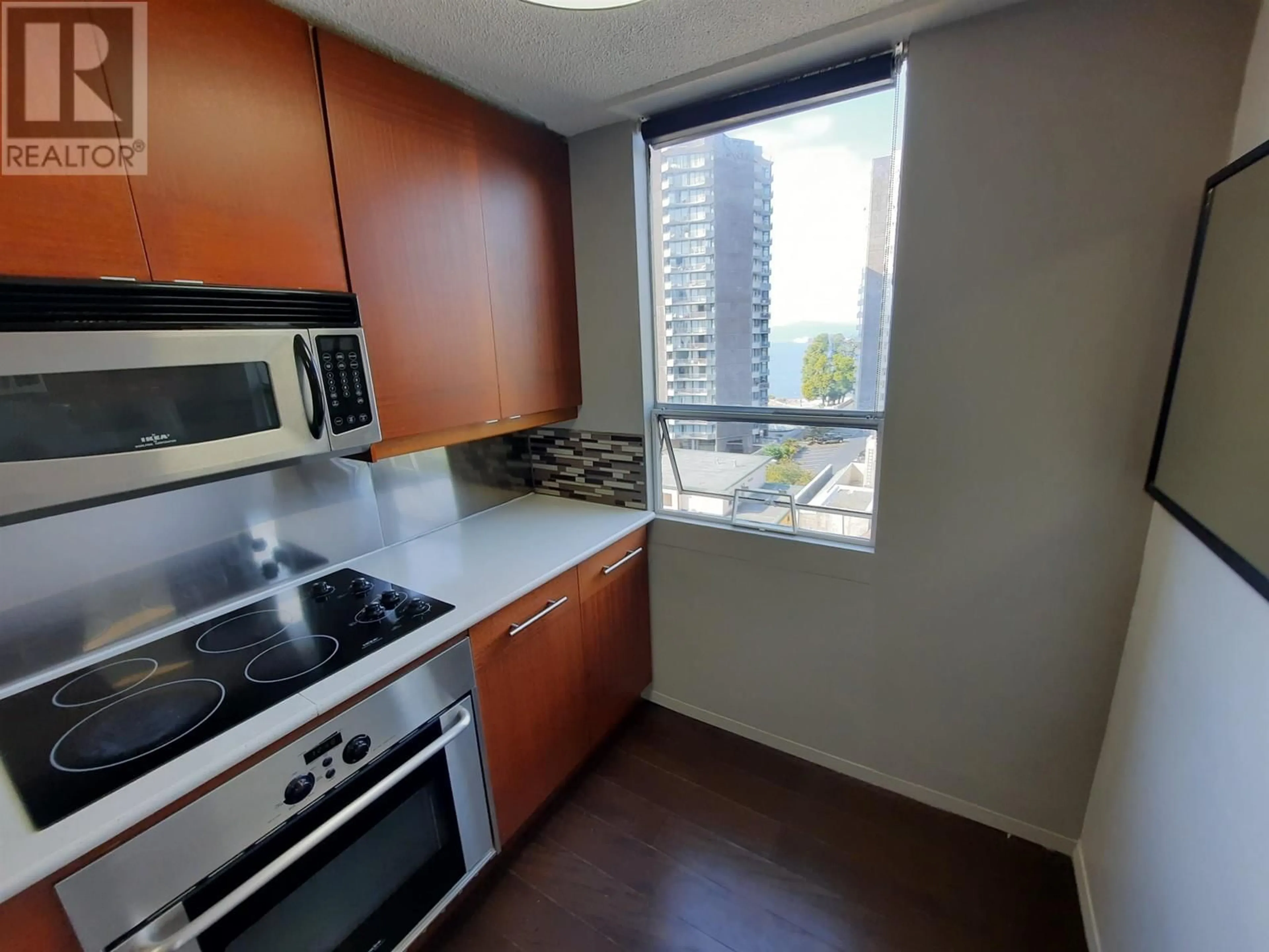 Standard kitchen for 702 1534 HARWOOD STREET, Vancouver British Columbia V6G1X9