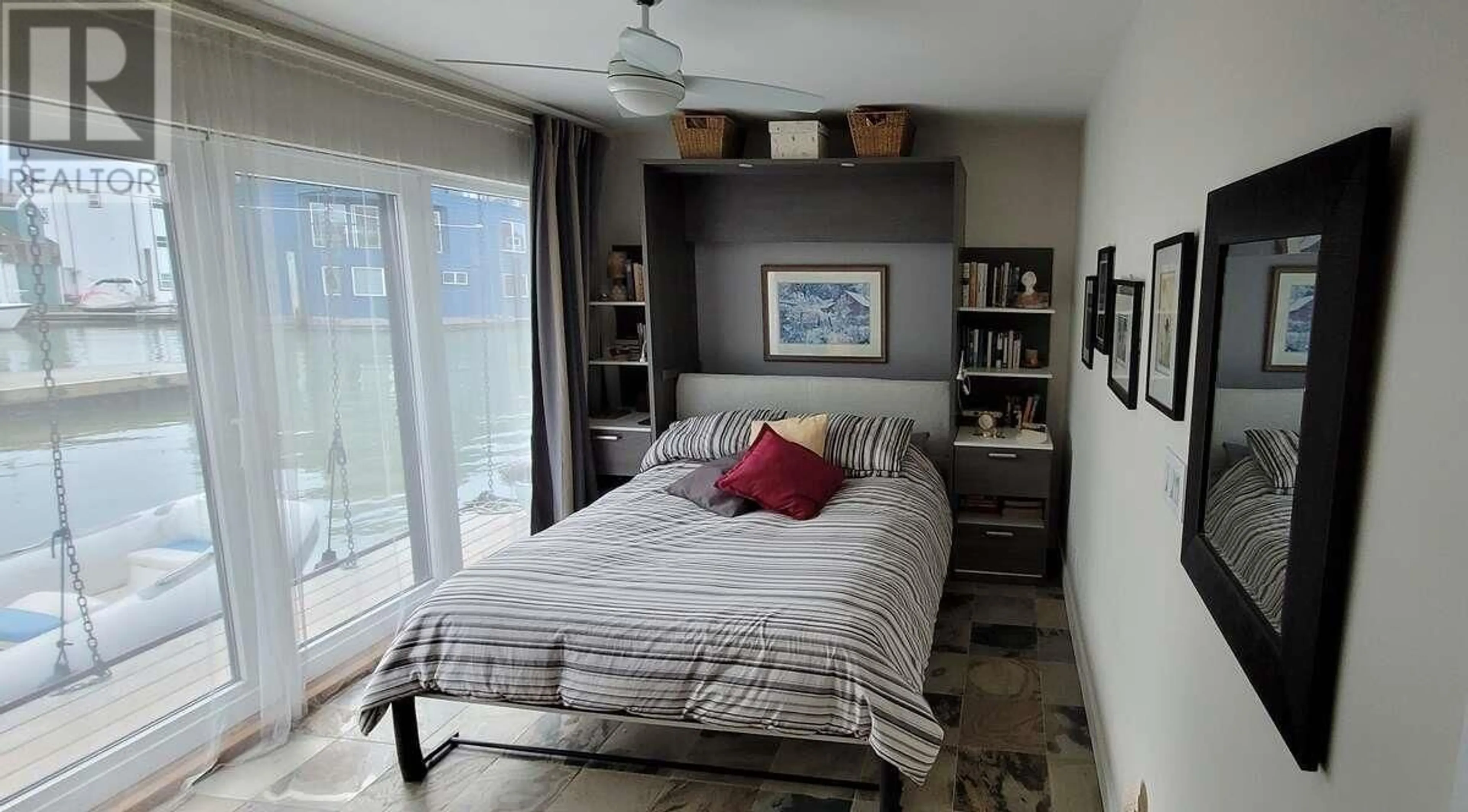 Bedroom with bed, unknown for 1 - 3473 RIVER ROAD, Delta British Columbia V4K5E9