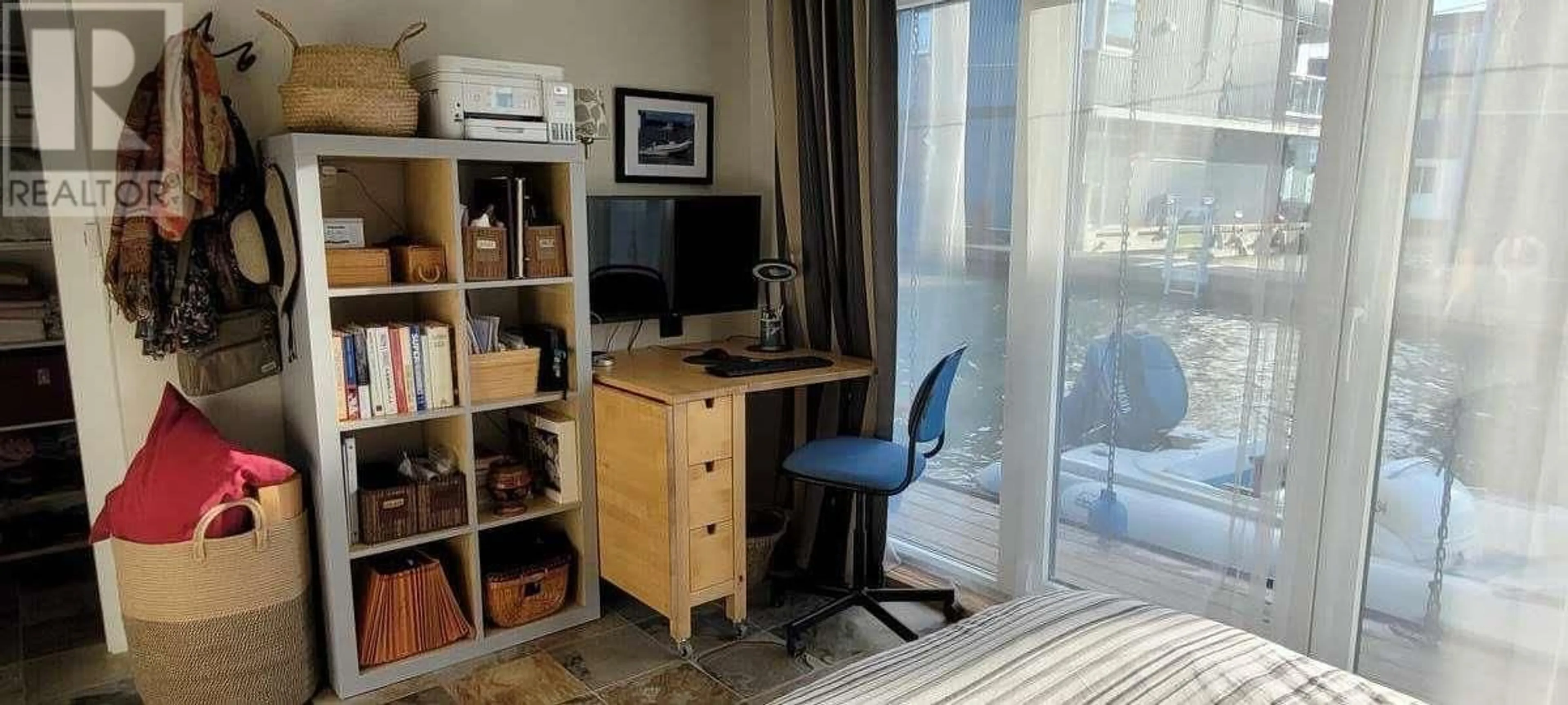 A pic of a room for 1 - 3473 RIVER ROAD, Delta British Columbia V4K5E9
