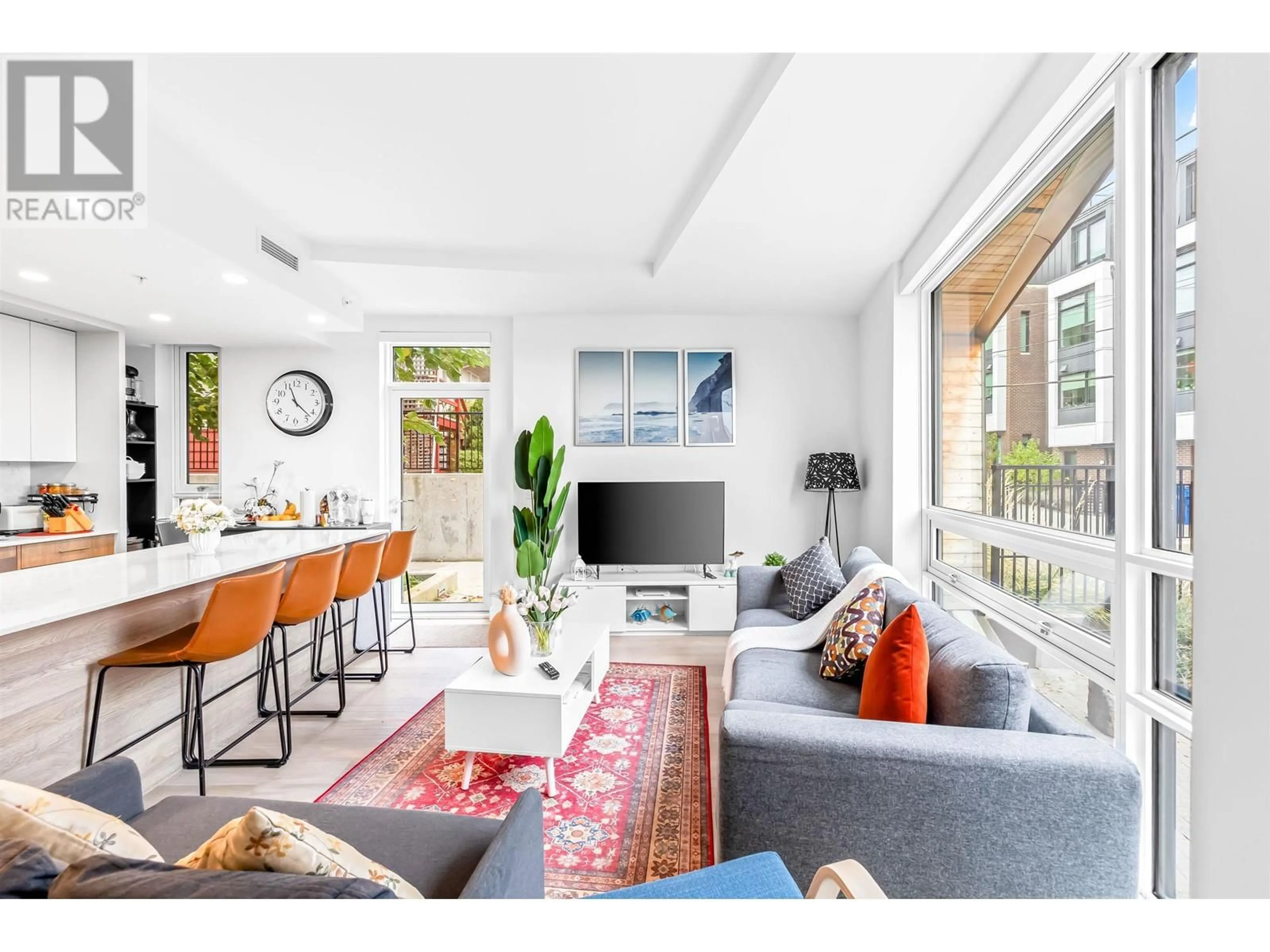 Living room, wood floors for 103 7638 CAMBIE STREET, Vancouver British Columbia V6P3H7