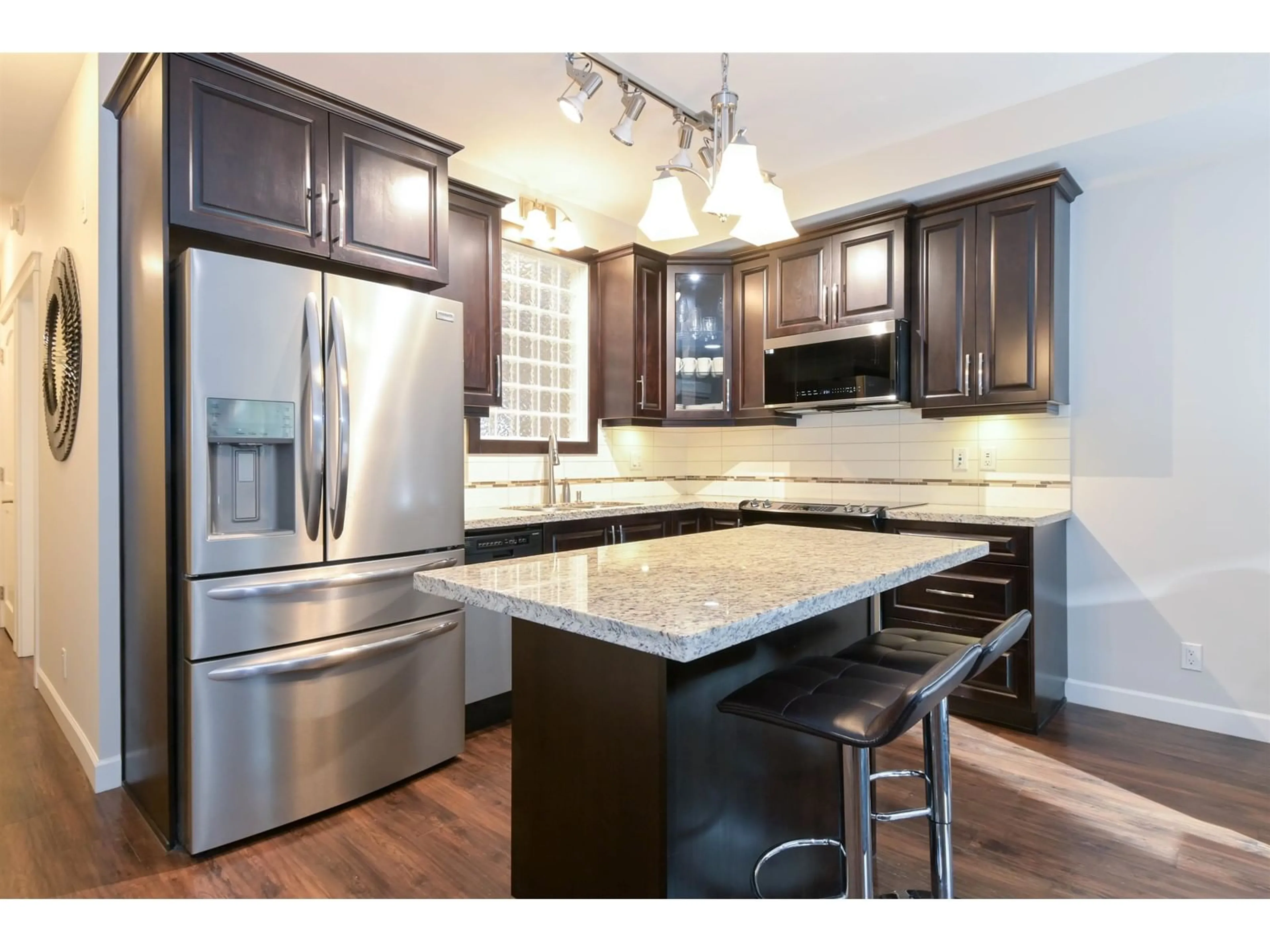 Open concept kitchen for 153 8258 207A STREET, Langley British Columbia V2Y0N3