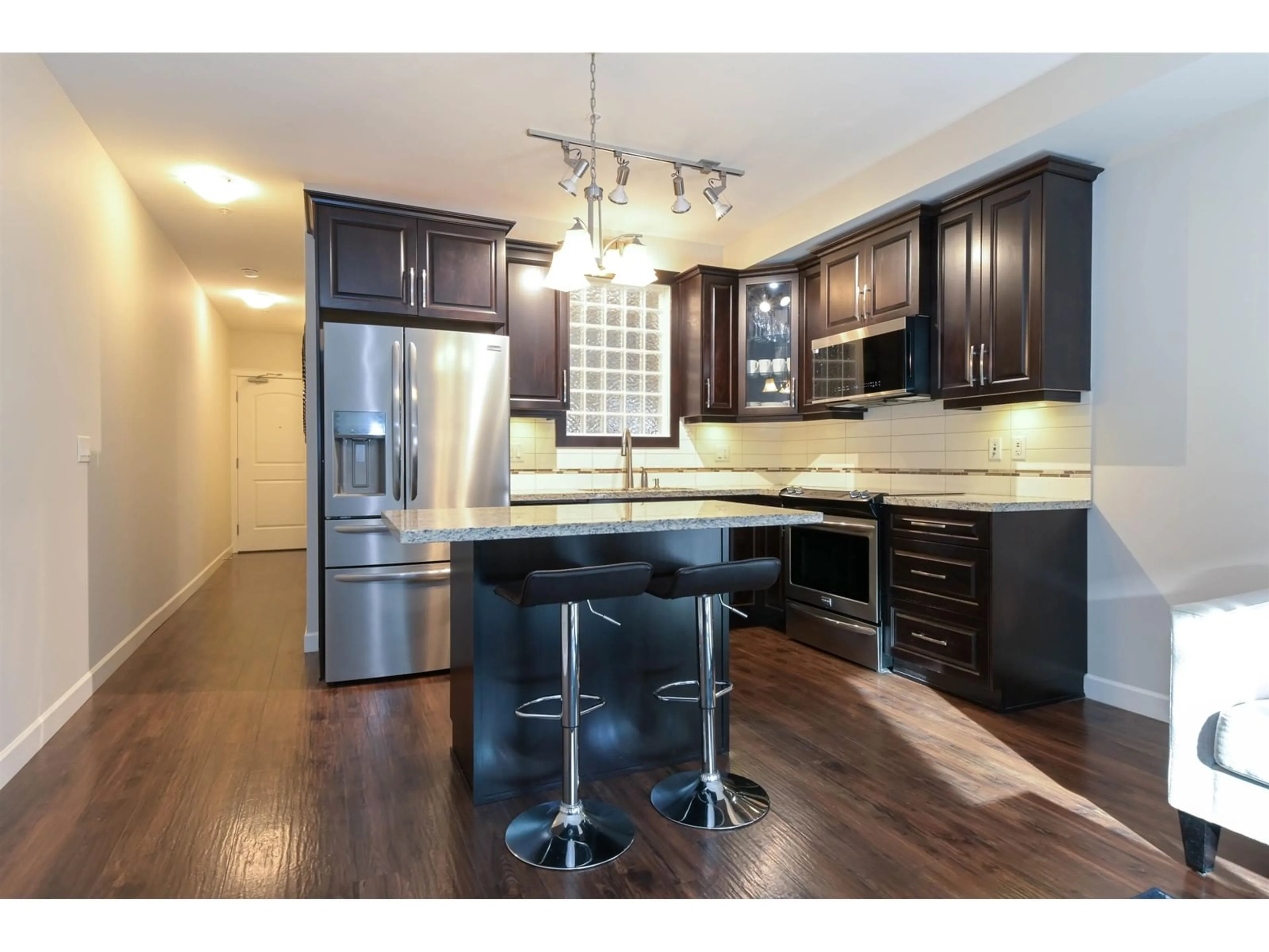 Open concept kitchen for 153 8258 207A STREET, Langley British Columbia V2Y0N3