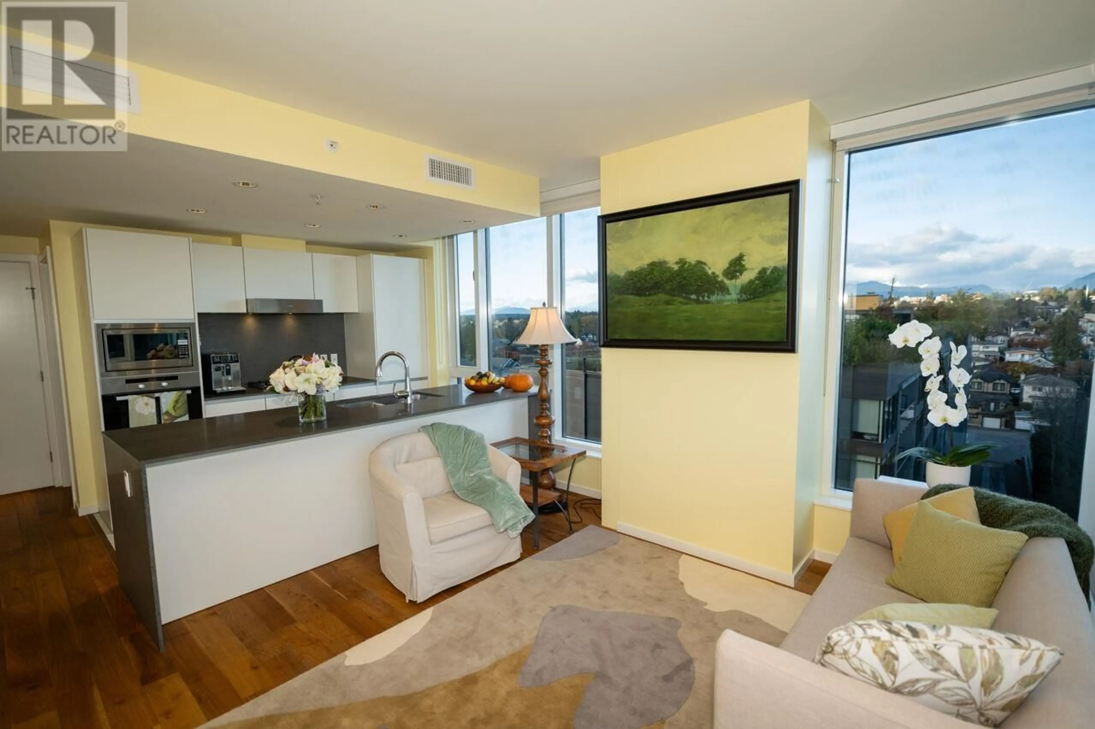 Living room, wood floors for 1105 8588 CORNISH STREET, Vancouver British Columbia V6P0C1