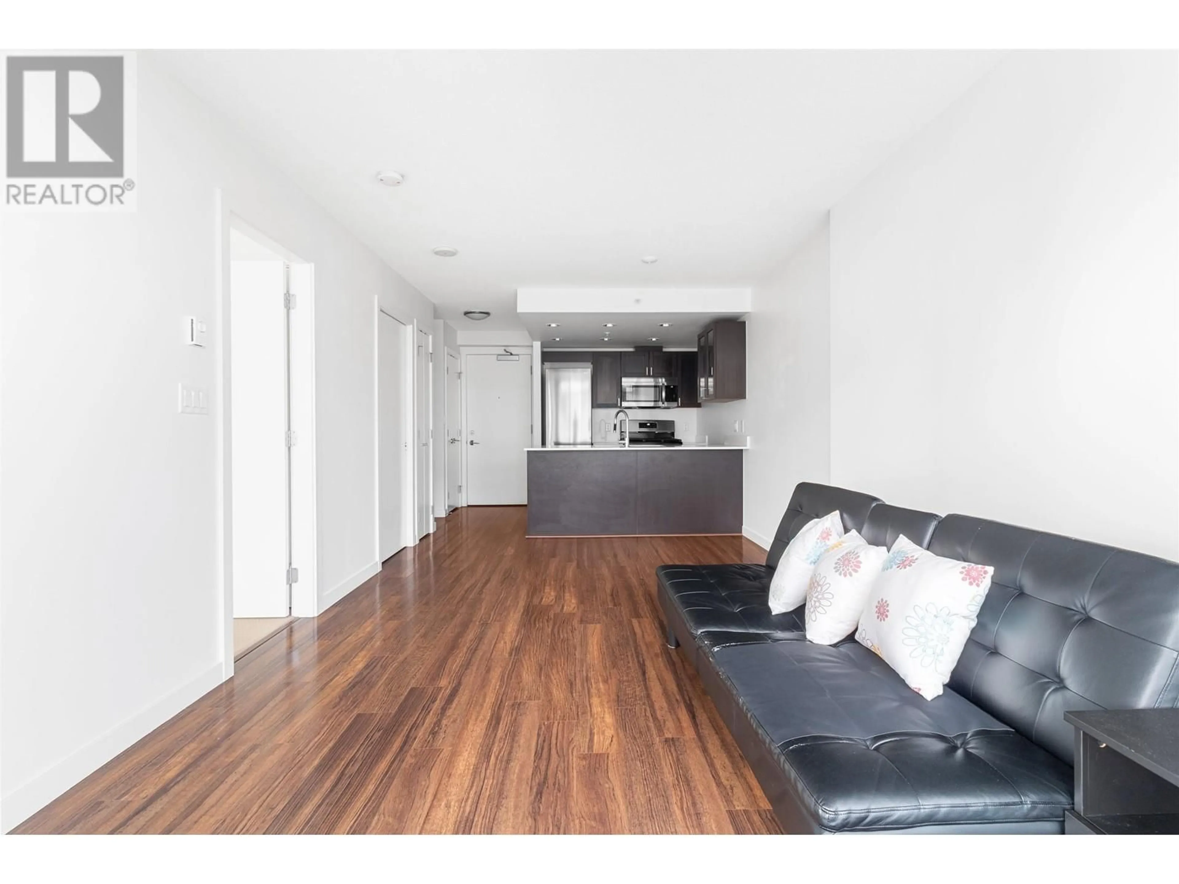 Living room, wood floors for 906 4815 ELDORADO MEWS, Vancouver British Columbia V5R0B2