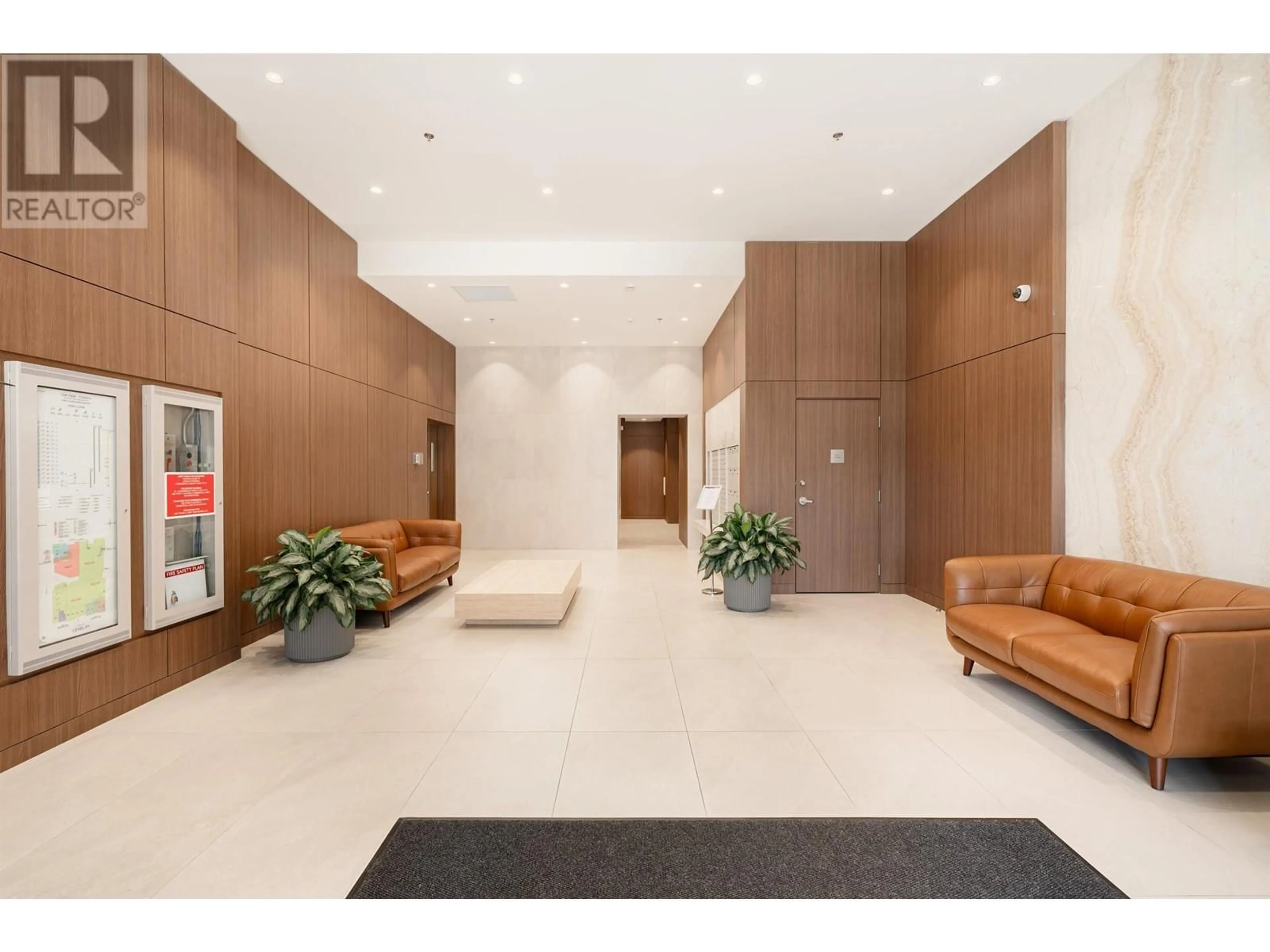 Indoor lobby, wood floors for 610 6655 BUSWELL STREET, Richmond British Columbia V6Y0M4