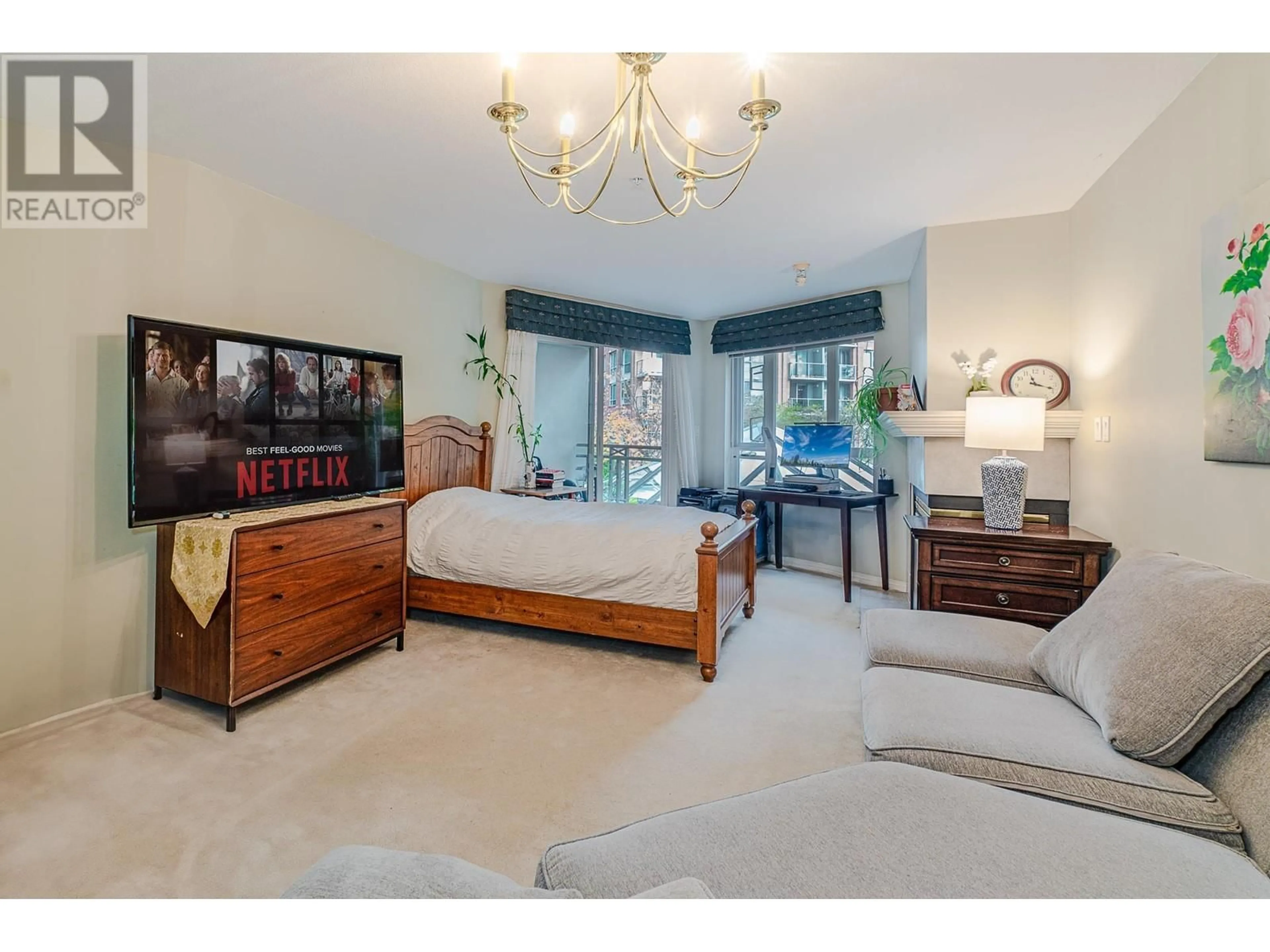 A pic of a room, carpet floors for 205 5683 HAMPTON PLACE, Vancouver British Columbia V6T2H3