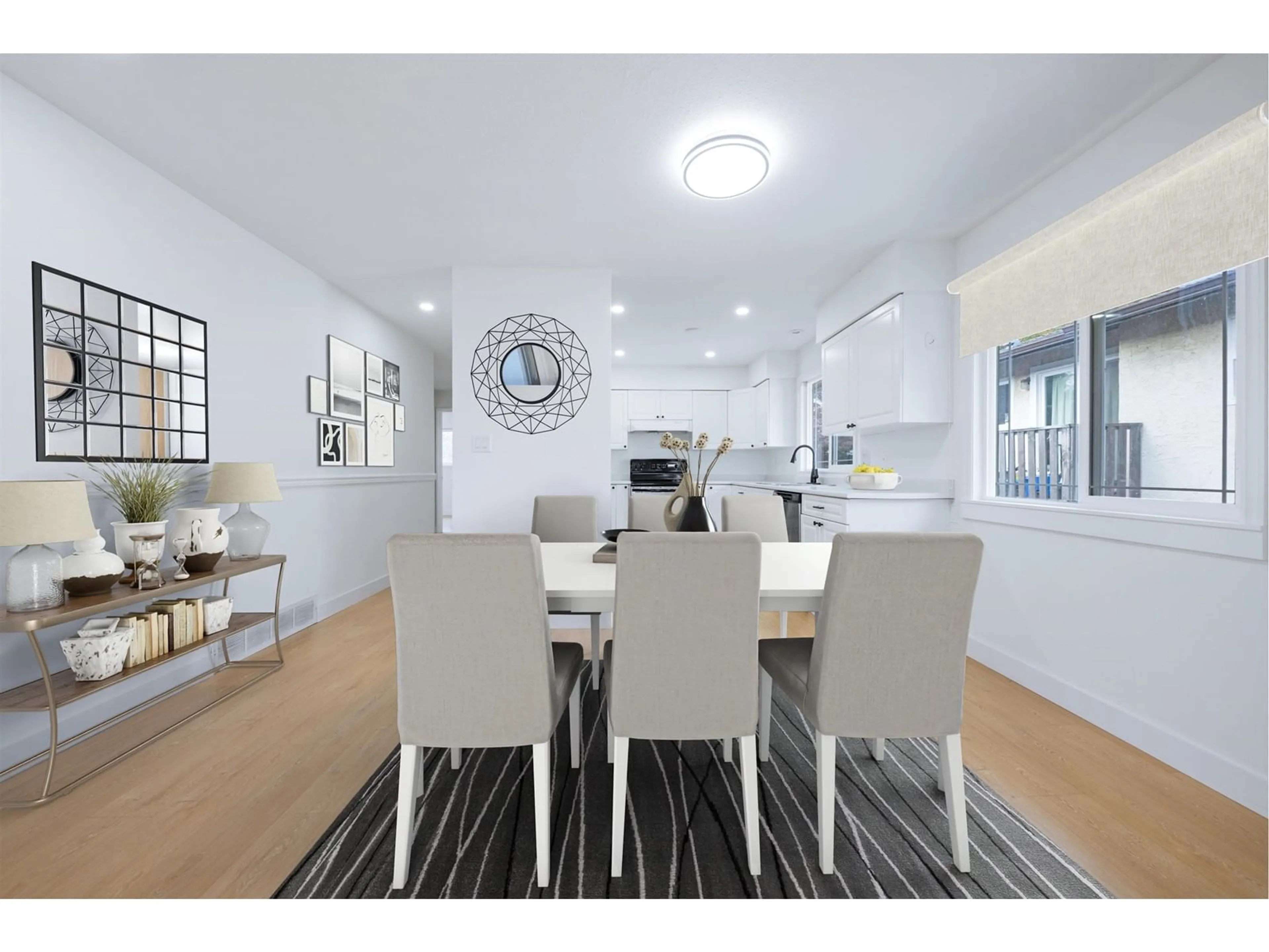 Dining room, wood floors for 6582 197 STREET, Langley British Columbia V2Y1A8