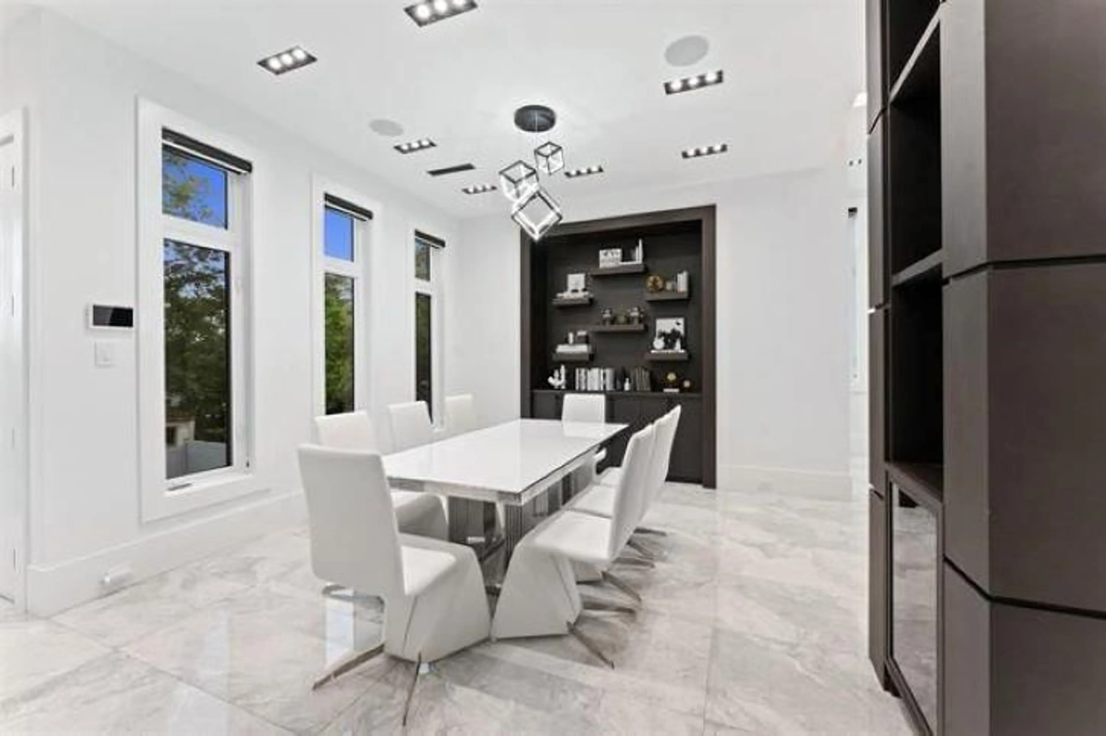 Dining room, ceramic floors, mountain for 14438 68A AVENUE, Surrey British Columbia V3S2C2