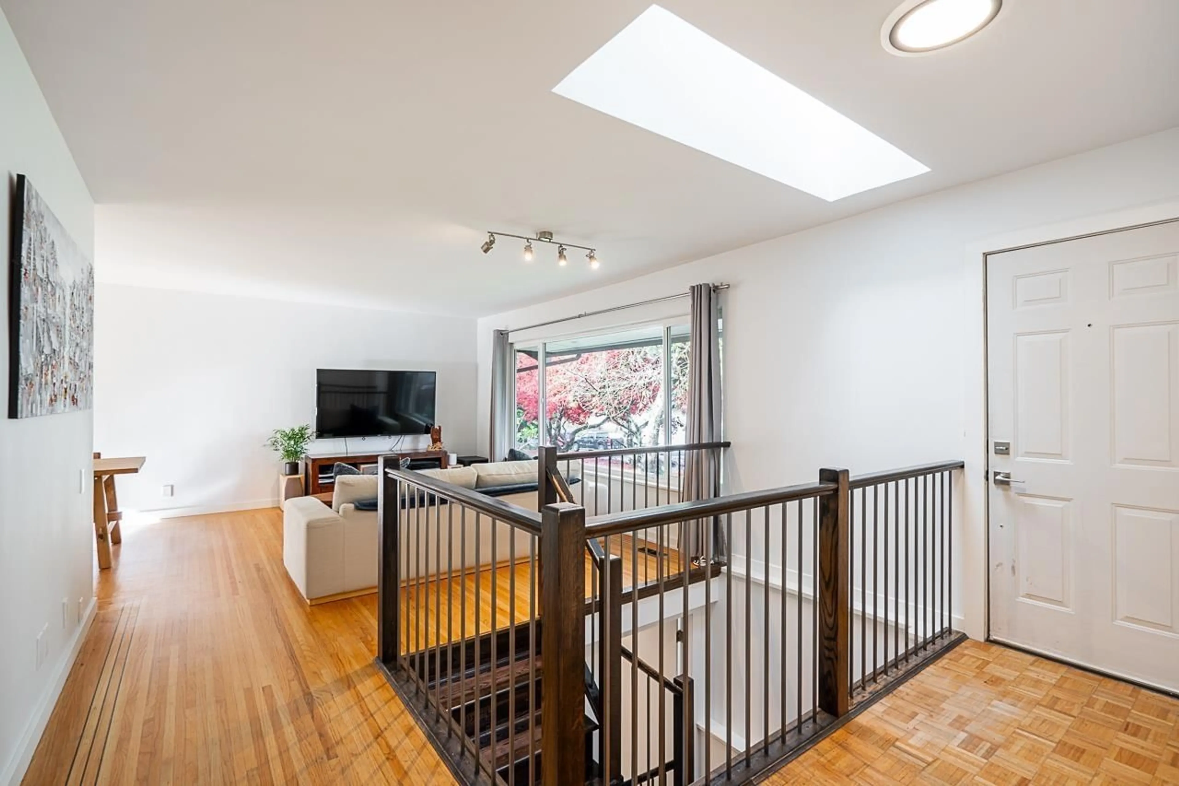 Living room, wood floors for 14456 115 AVENUE, Surrey British Columbia V3R2R2