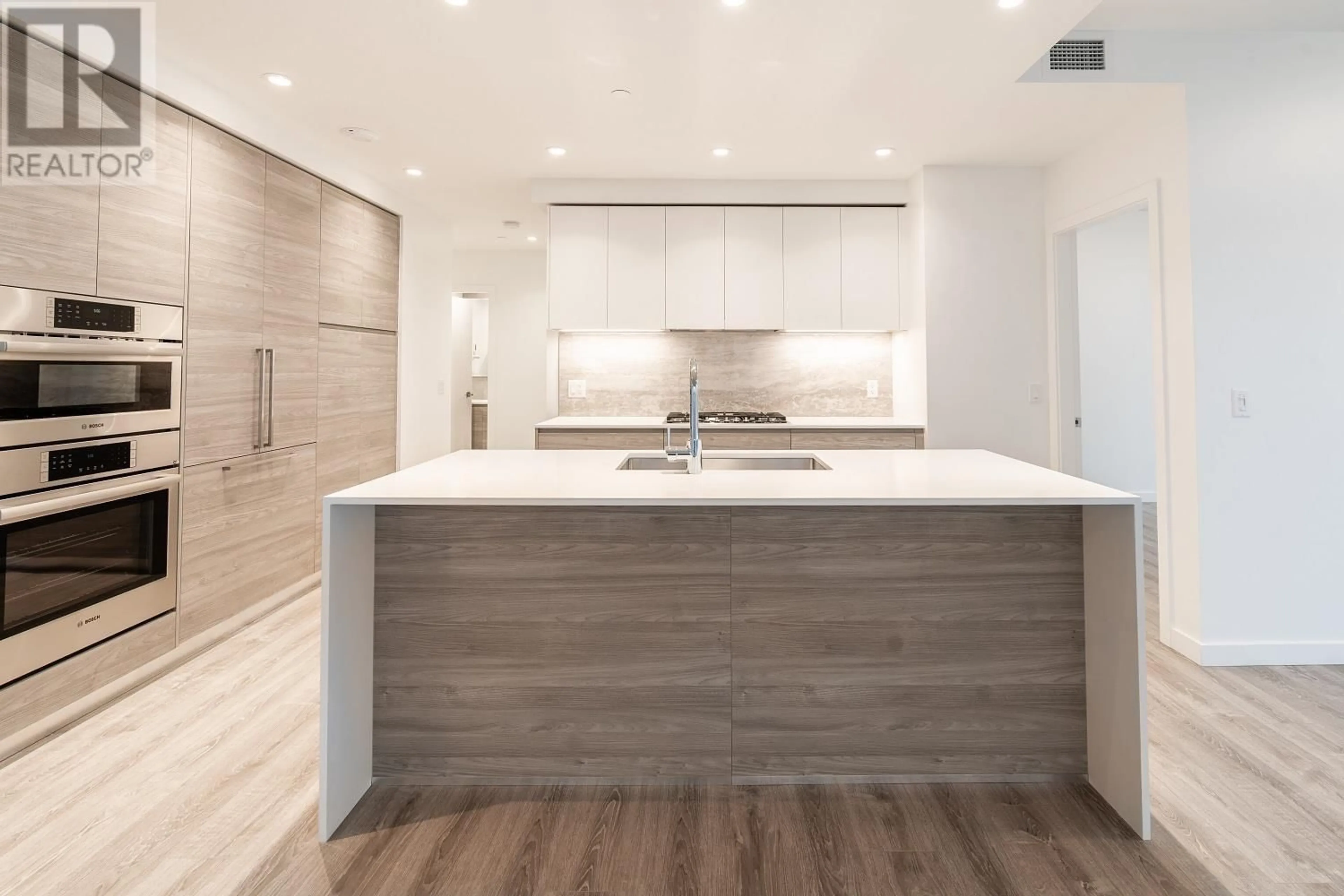 Contemporary kitchen, wood floors, mountain for 2407 680 QUAYSIDE DRIVE, New Westminster British Columbia V3M6Z6