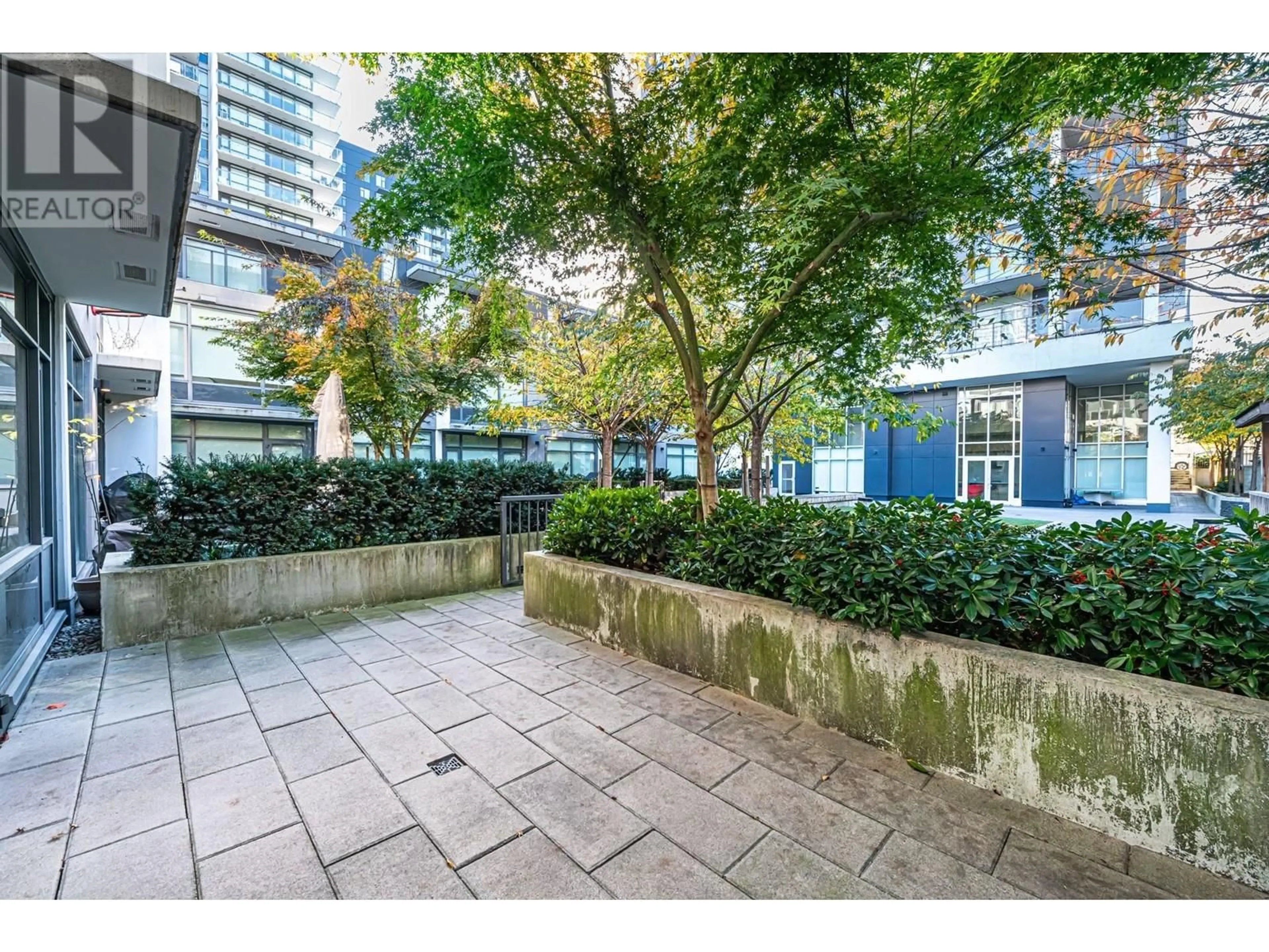 Patio, the street view for TH5 4465 JUNEAU STREET, Burnaby British Columbia V5C0L8