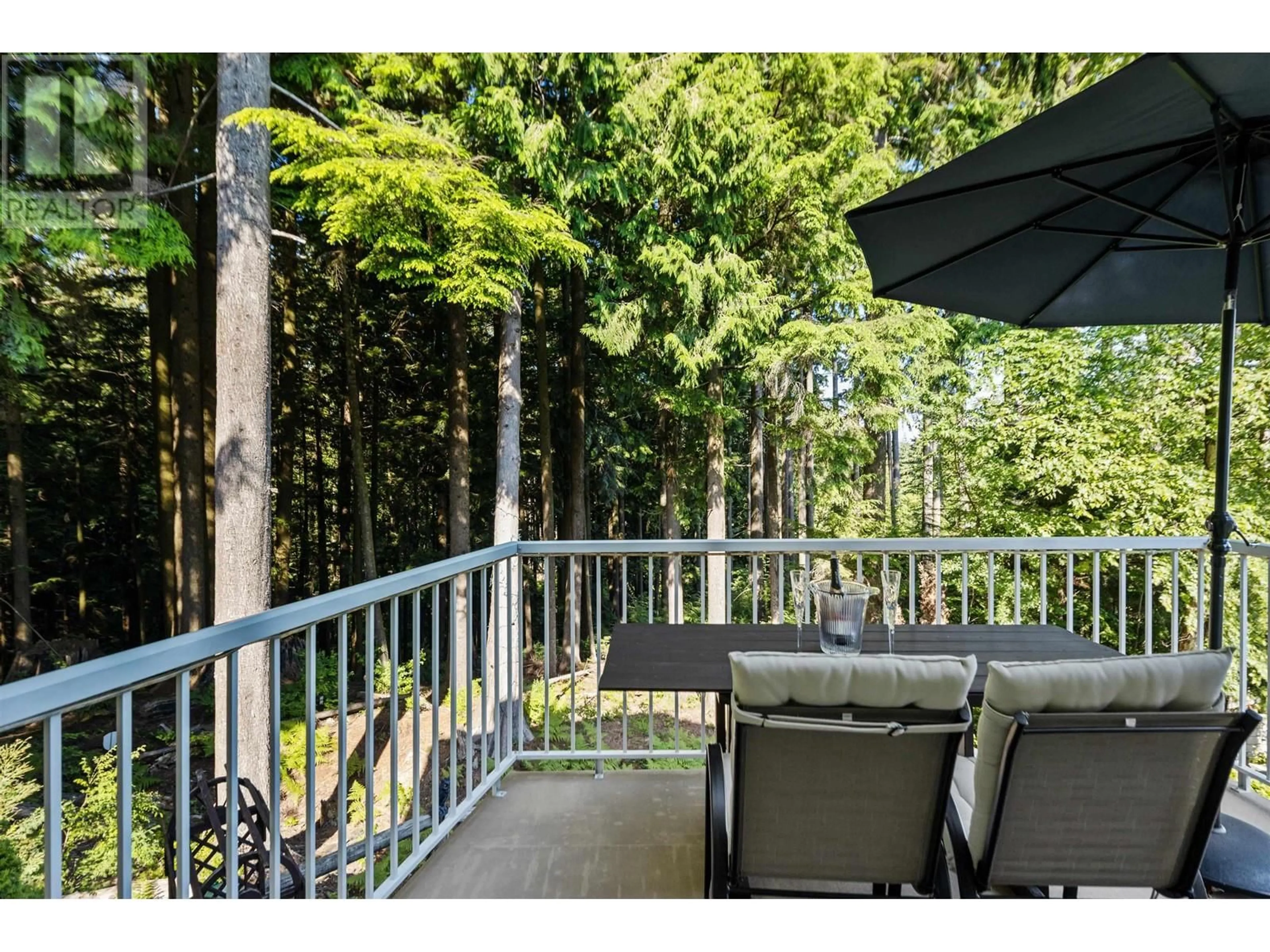 Patio, the fenced backyard for 2205 PARKWAY BOULEVARD, Coquitlam British Columbia V3E3P8